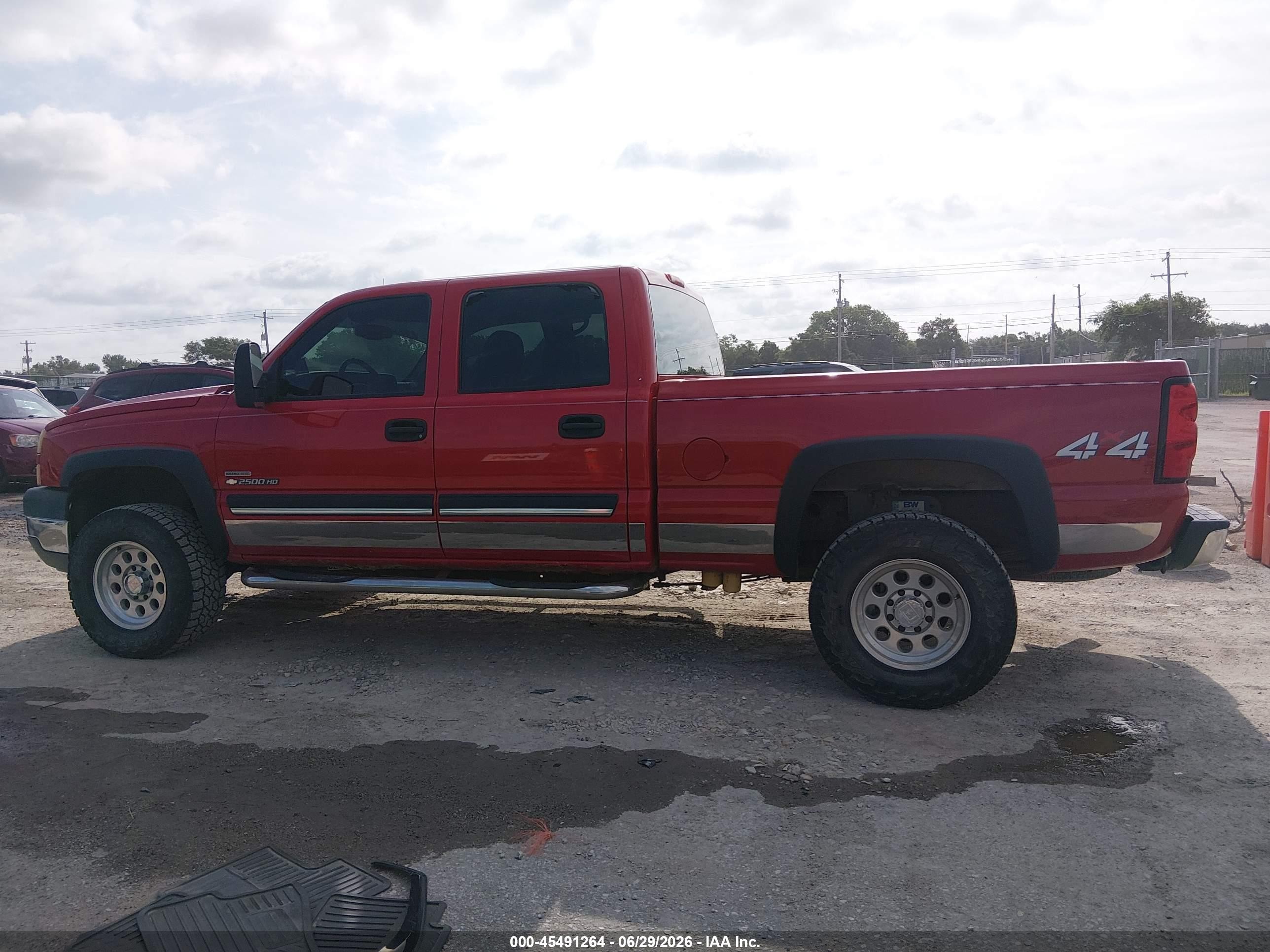 2005 Chevrolet Silverado 2500hd Ls Red vin: 1GCHK23275F897831