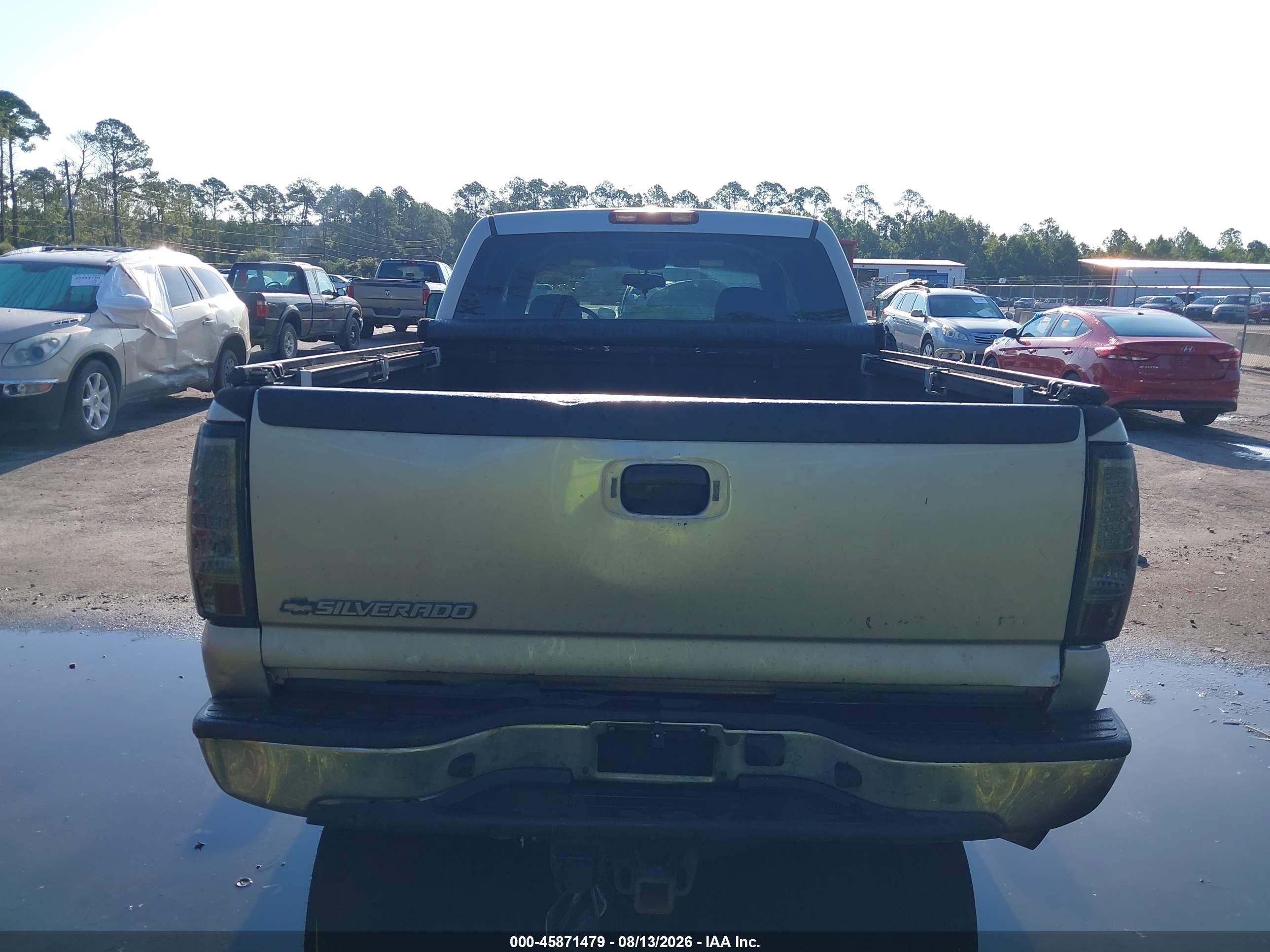 2005 Chevrolet Silverado 2500hd Ls/lt/work Truck Gray vin: 1GCHK23275F928513