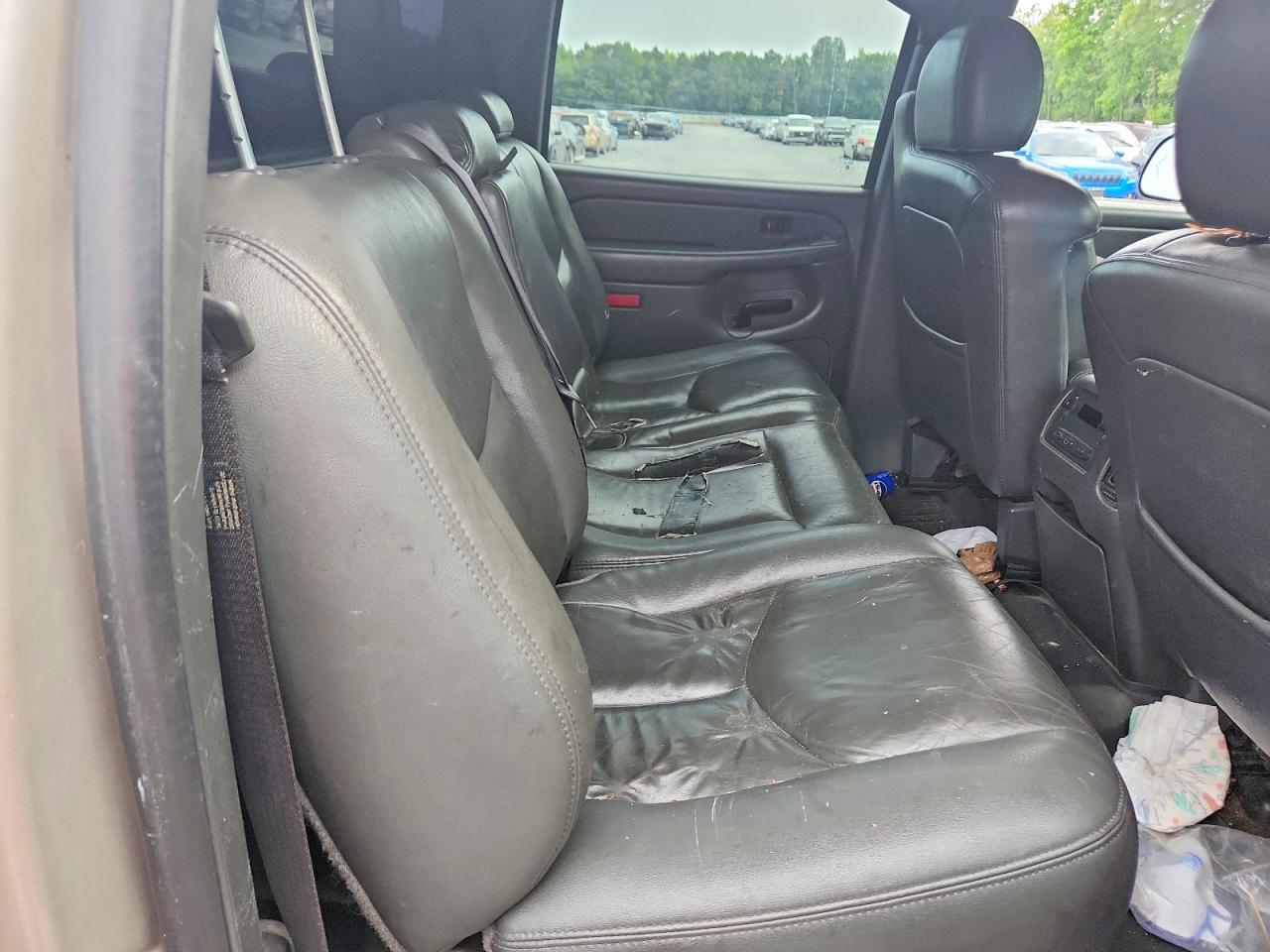 2004 Chevrolet Silverado K2500 Heavy Duty Tan vin: 1GCHK23284F193426