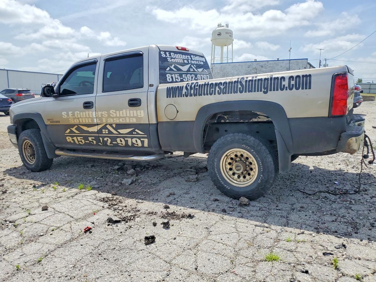 2004 Chevrolet Silverado K2500 Heavy Duty Gold vin: 1GCHK232X4F191158