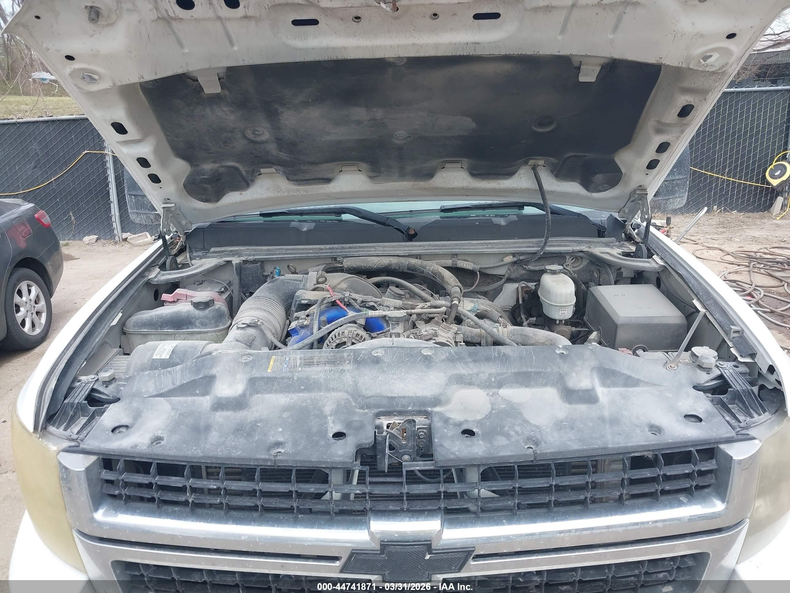 2008 Chevrolet Silverado 2500hd Ltz White vin: 1GCHK23608F219865