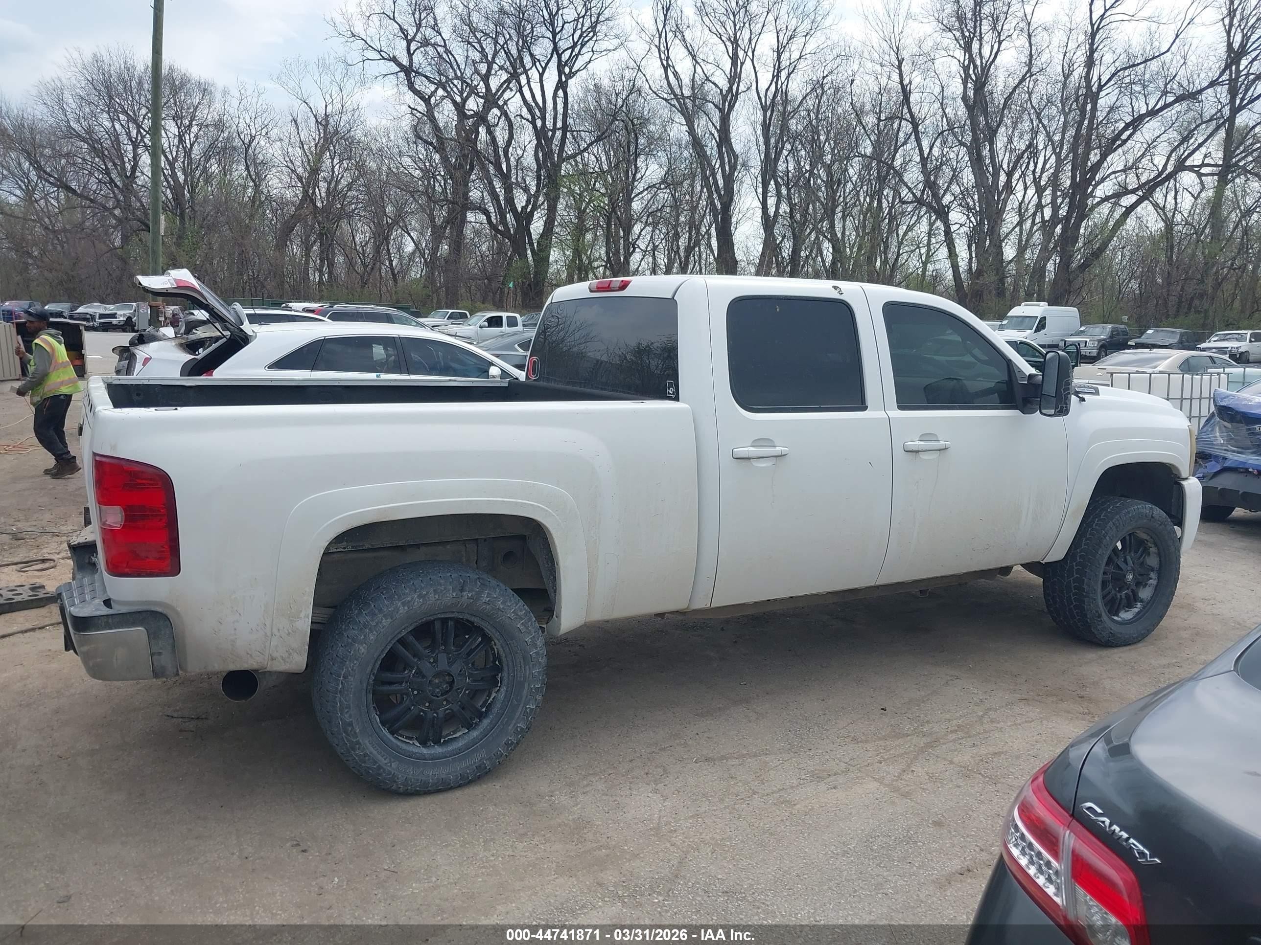 2008 Chevrolet Silverado 2500hd Ltz White vin: 1GCHK23608F219865