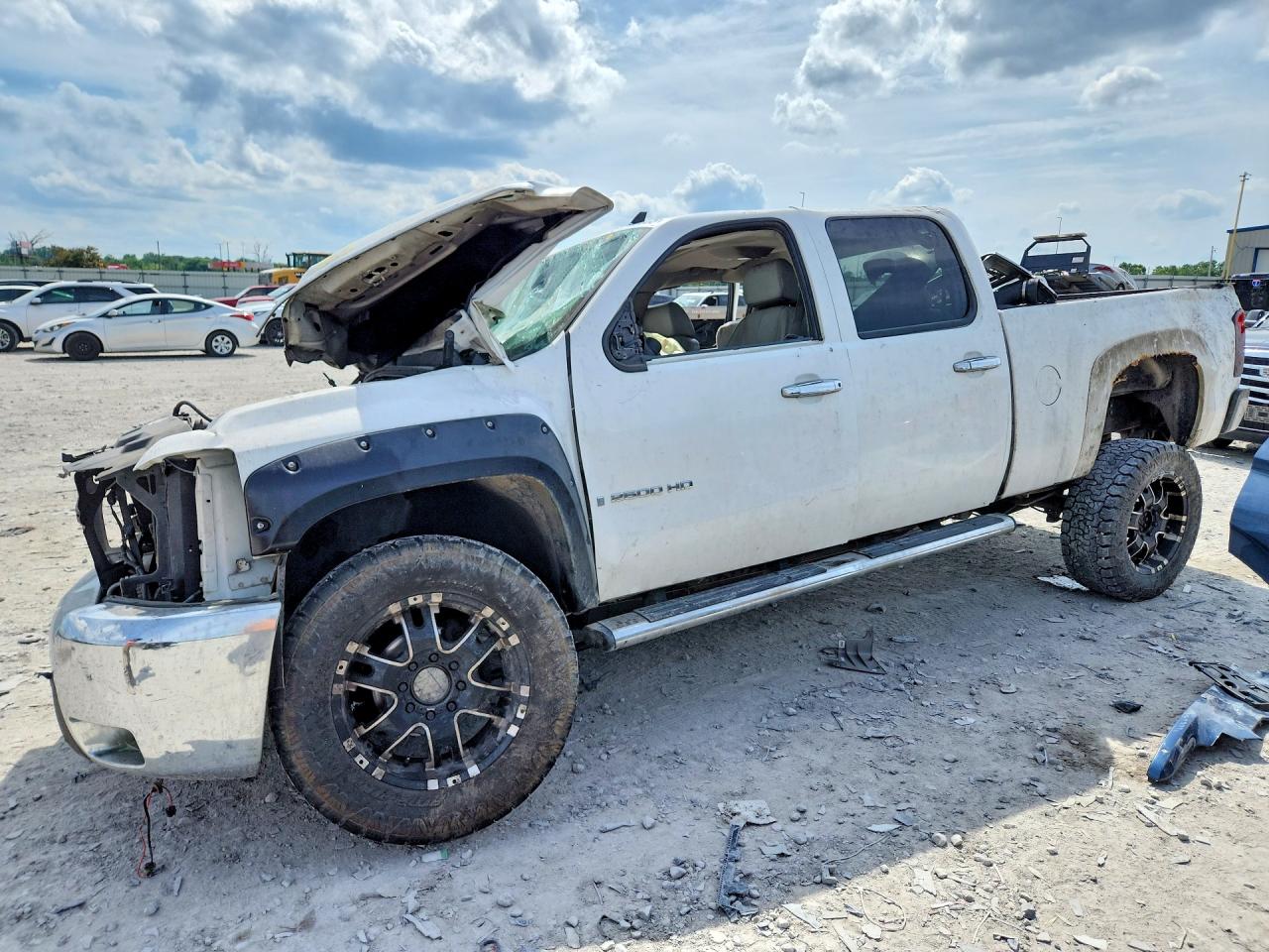 2008 Chevrolet Silverado K2500 Heavy Duty White vin: 1GCHK23618F106894