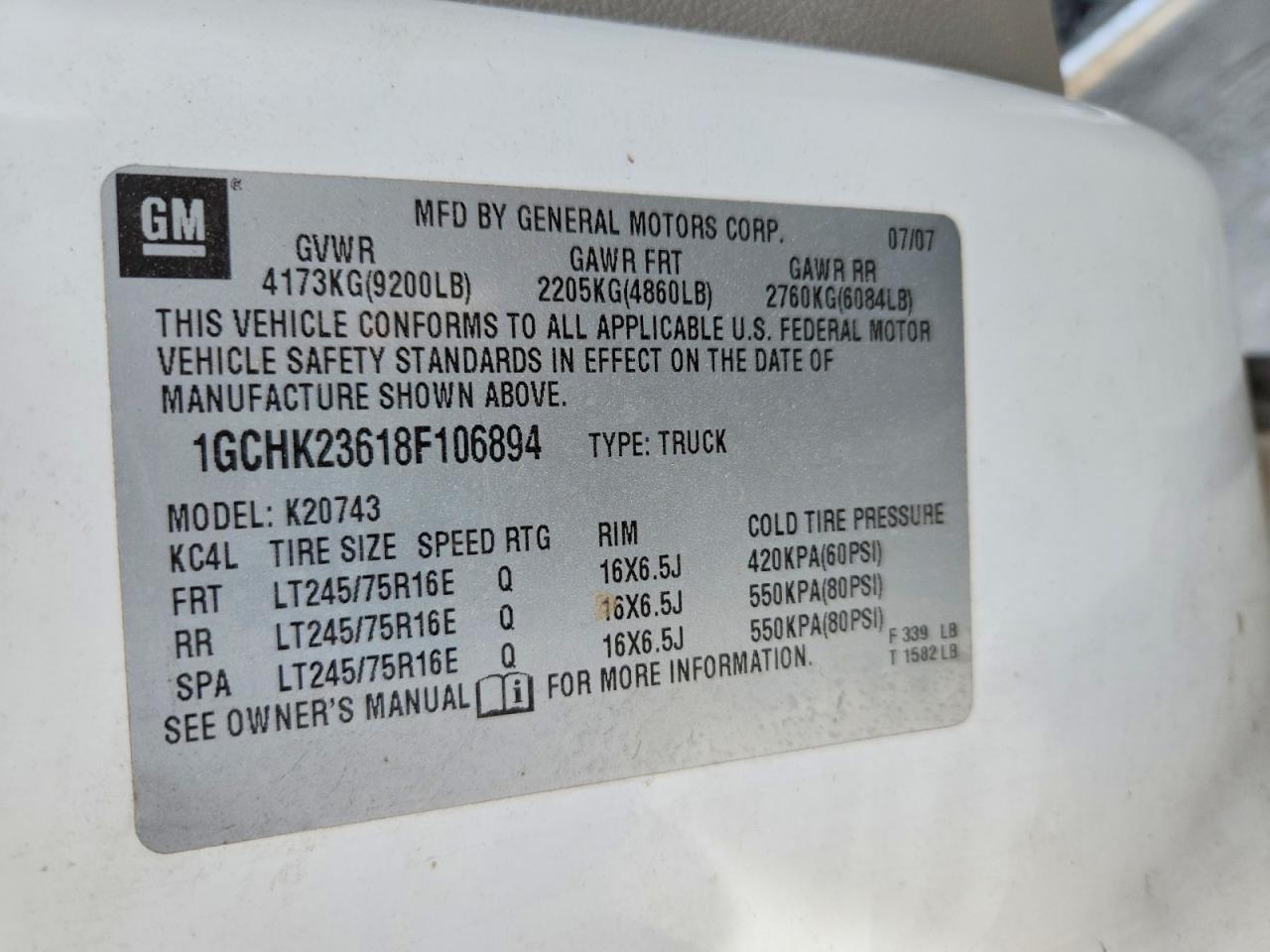 2008 Chevrolet Silverado K2500 Heavy Duty White vin: 1GCHK23618F106894