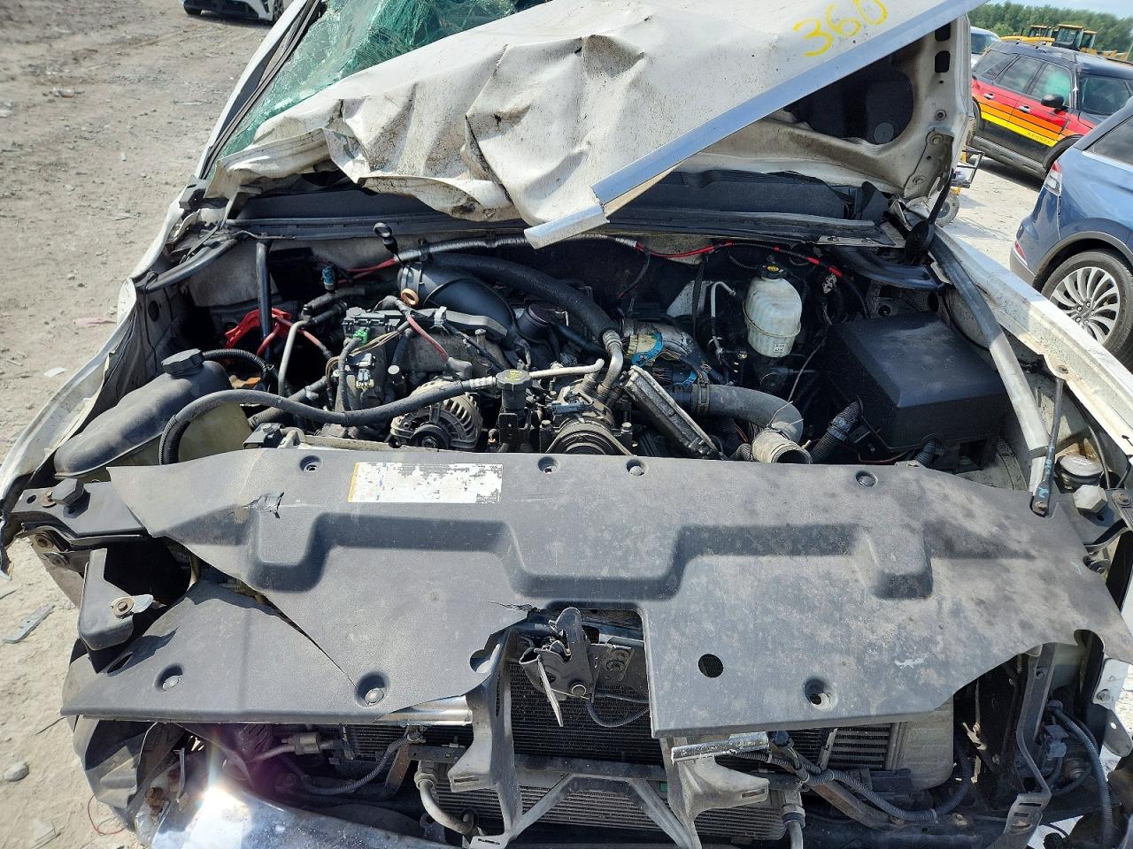 2008 Chevrolet Silverado K2500 Heavy Duty White vin: 1GCHK23618F106894