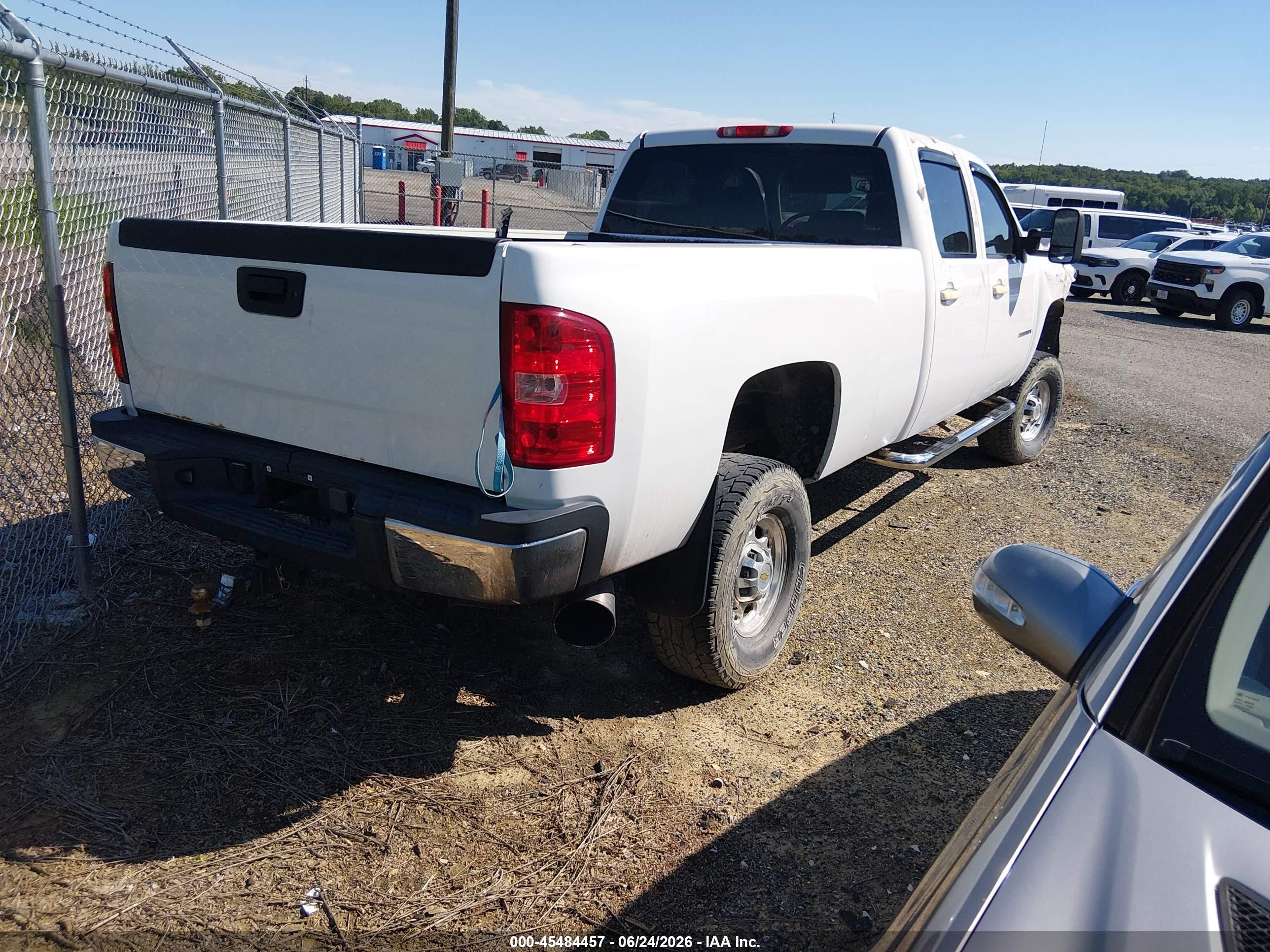 2007 Chevrolet Silverado 2500hd Lt2 White vin: 1GCHK23627F504713