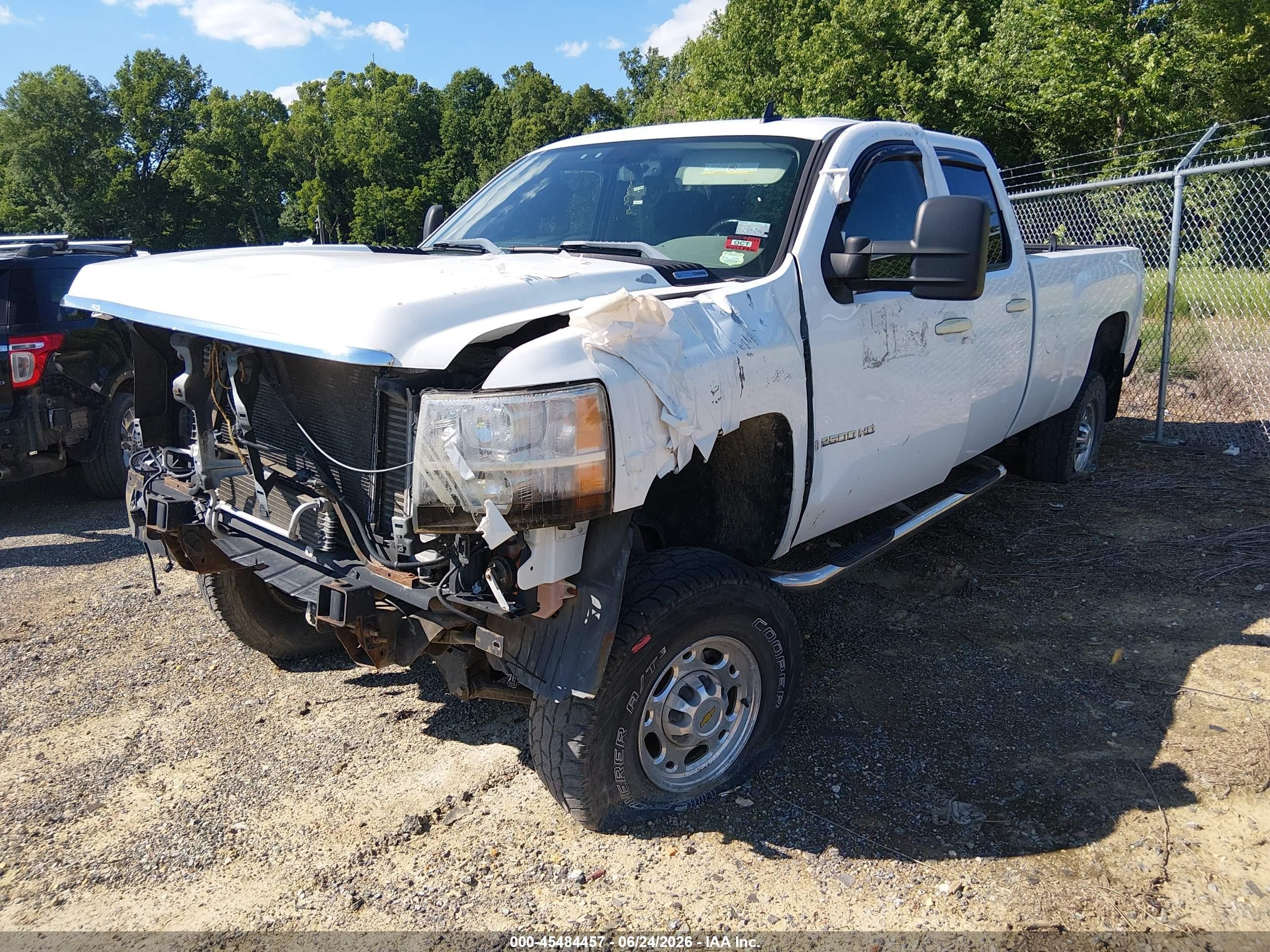 2007 Chevrolet Silverado 2500hd Lt2 White vin: 1GCHK23627F504713