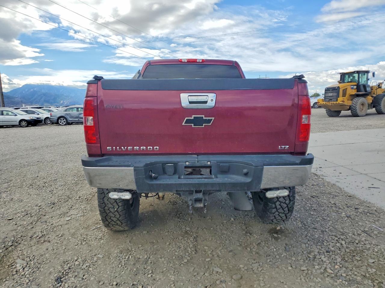 2008 Chevrolet Silverado K2500 Heavy Duty Red vin: 1GCHK23628F126300