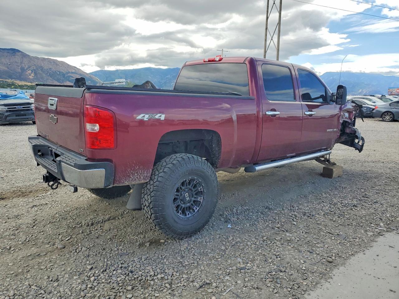 2008 Chevrolet Silverado K2500 Heavy Duty Red vin: 1GCHK23628F126300