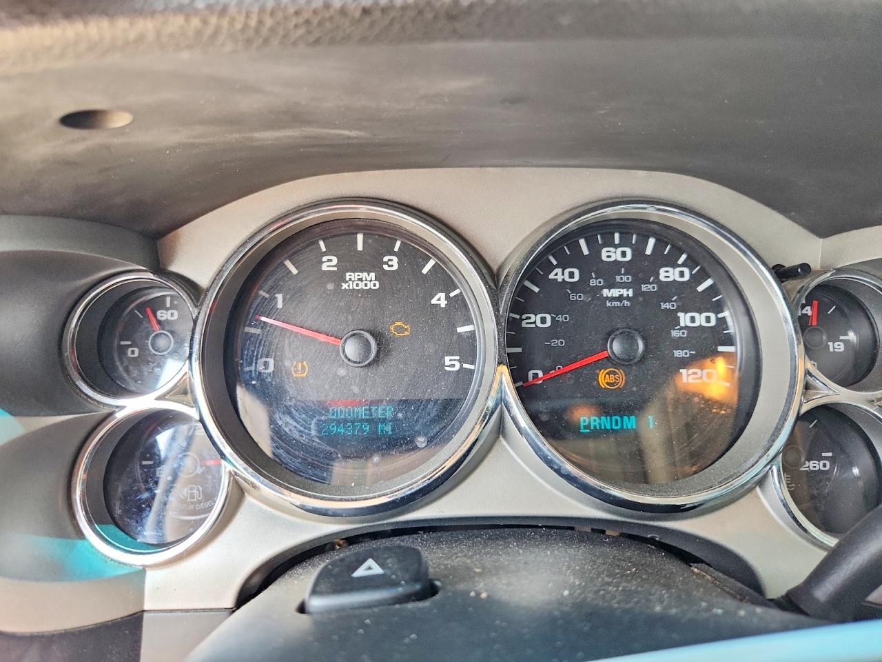2007 Chevrolet Silverado K2500 Heavy Duty White vin: 1GCHK23637F514991