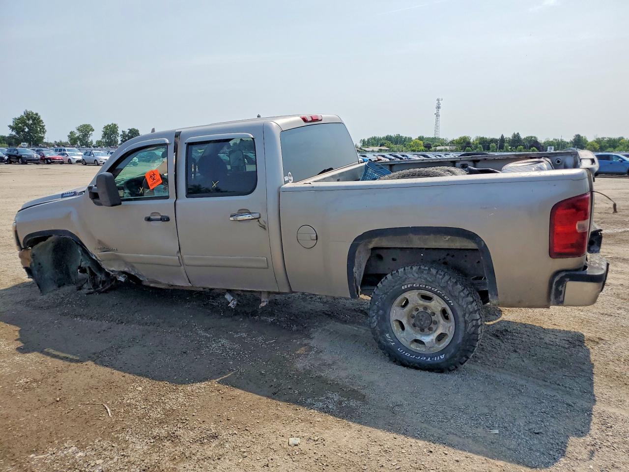 2008 Chevrolet Silverado K2500 Heavy Duty Beige vin: 1GCHK23638F165607