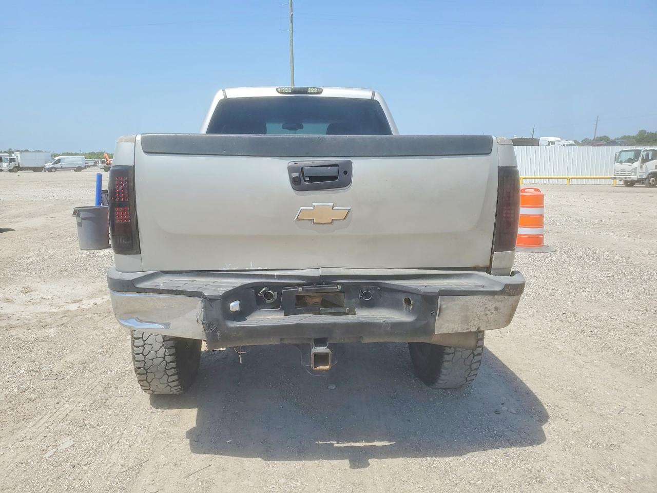 2008 Chevrolet Silverado K2500 Heavy Duty Gold vin: 1GCHK23638F193374
