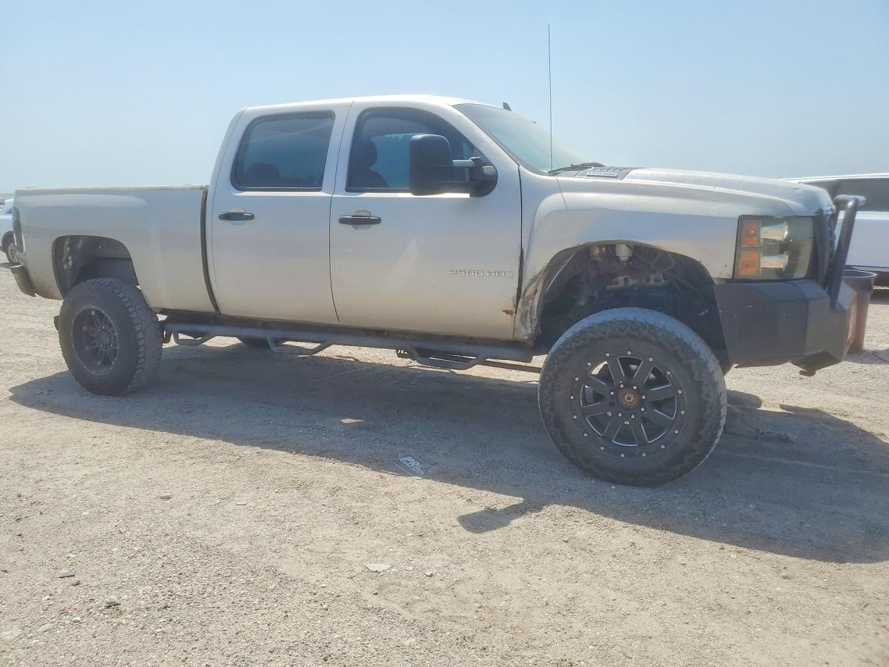 2008 Chevrolet Silverado K2500 Heavy Duty Gold vin: 1GCHK23638F193374