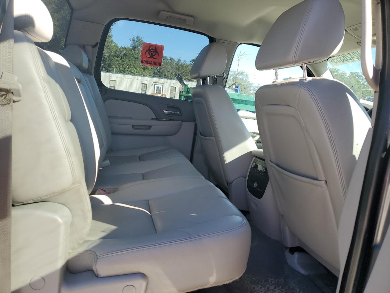 2008 Chevrolet Silverado K2500 Heavy Duty Beige vin: 1GCHK23638F205636