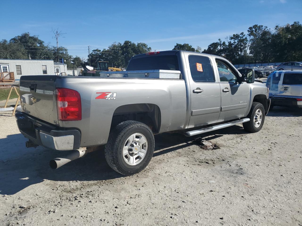 2008 Chevrolet Silverado K2500 Heavy Duty Beige vin: 1GCHK23638F205636