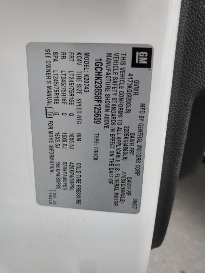 2008 Chevrolet Silverado K2500 Heavy Duty White vin: 1GCHK23658F125609