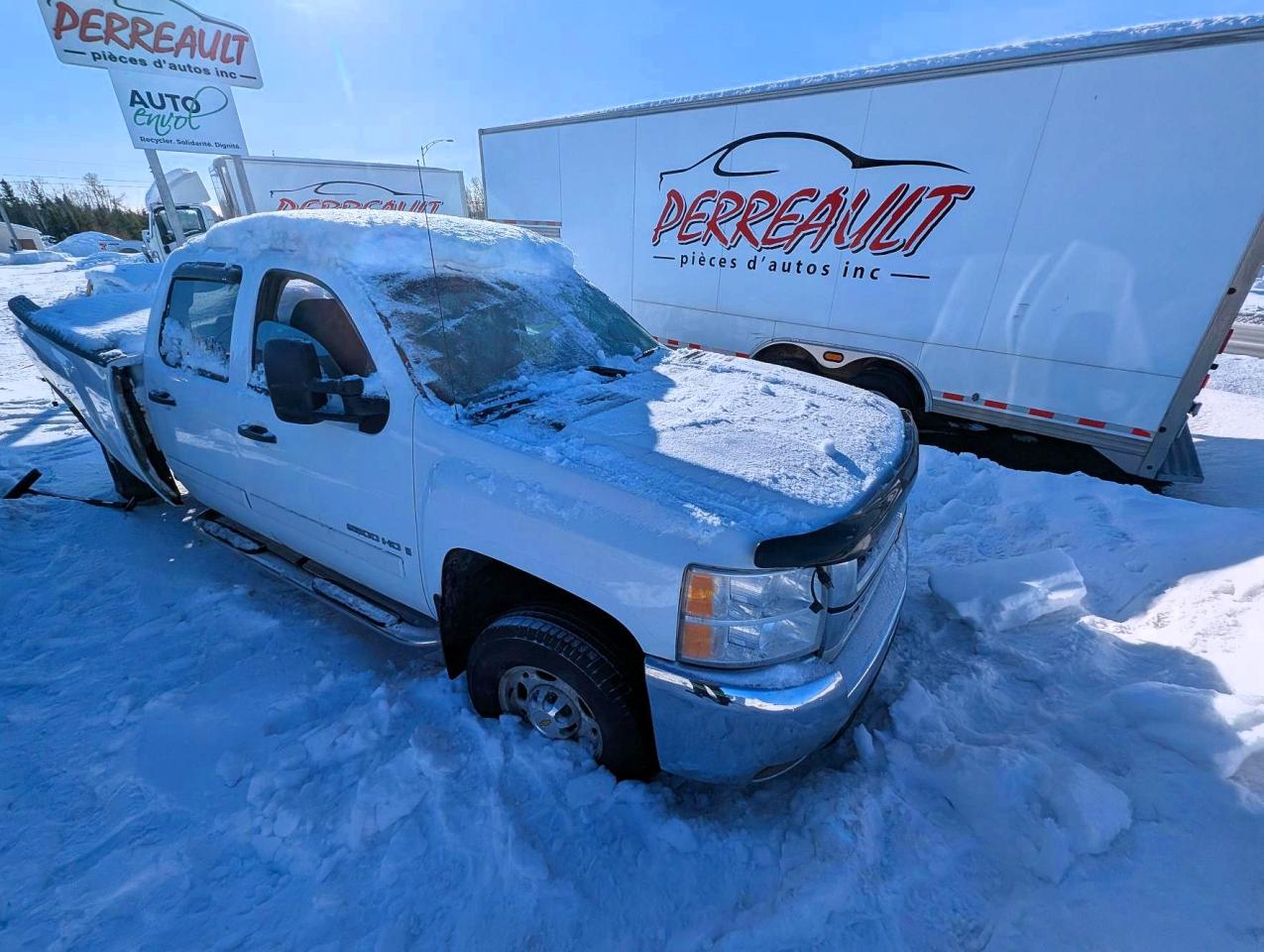 2008 Chevrolet Silverado White vin: 1GCHK23658F180741