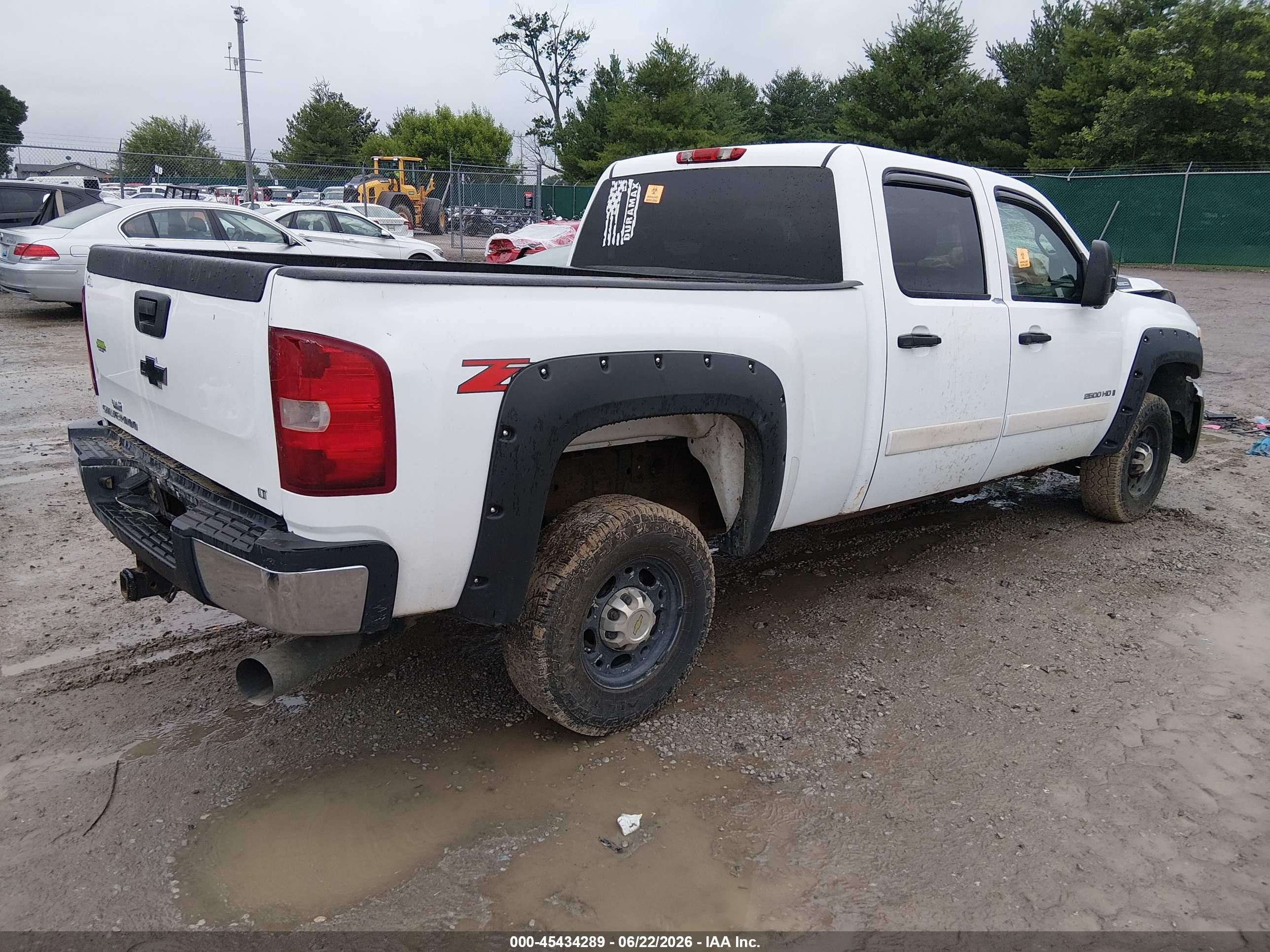 2007 Chevrolet Silverado 2500hd Lt1 White vin: 1GCHK23677F538761