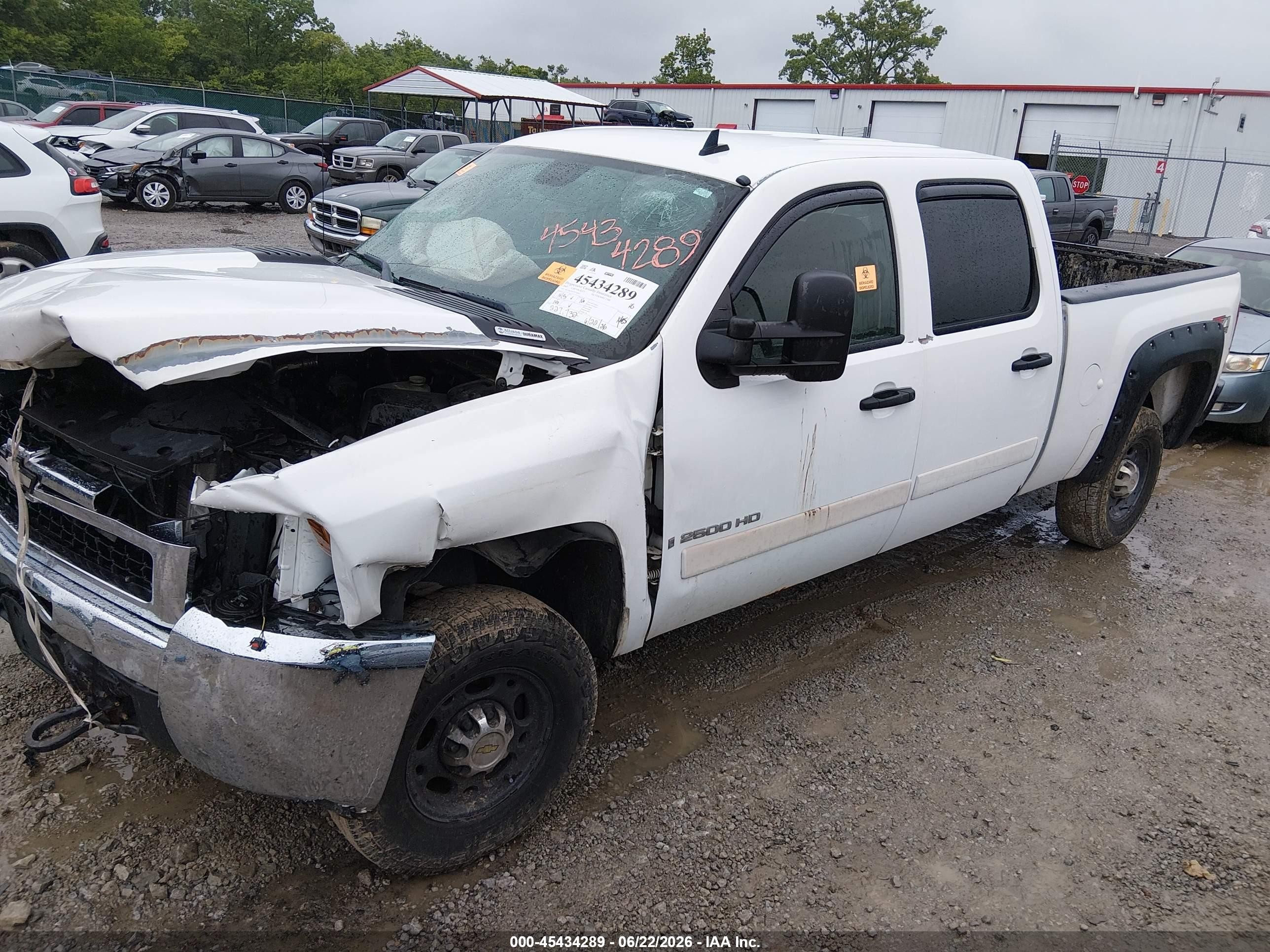 2007 Chevrolet Silverado 2500hd Lt1 White vin: 1GCHK23677F538761