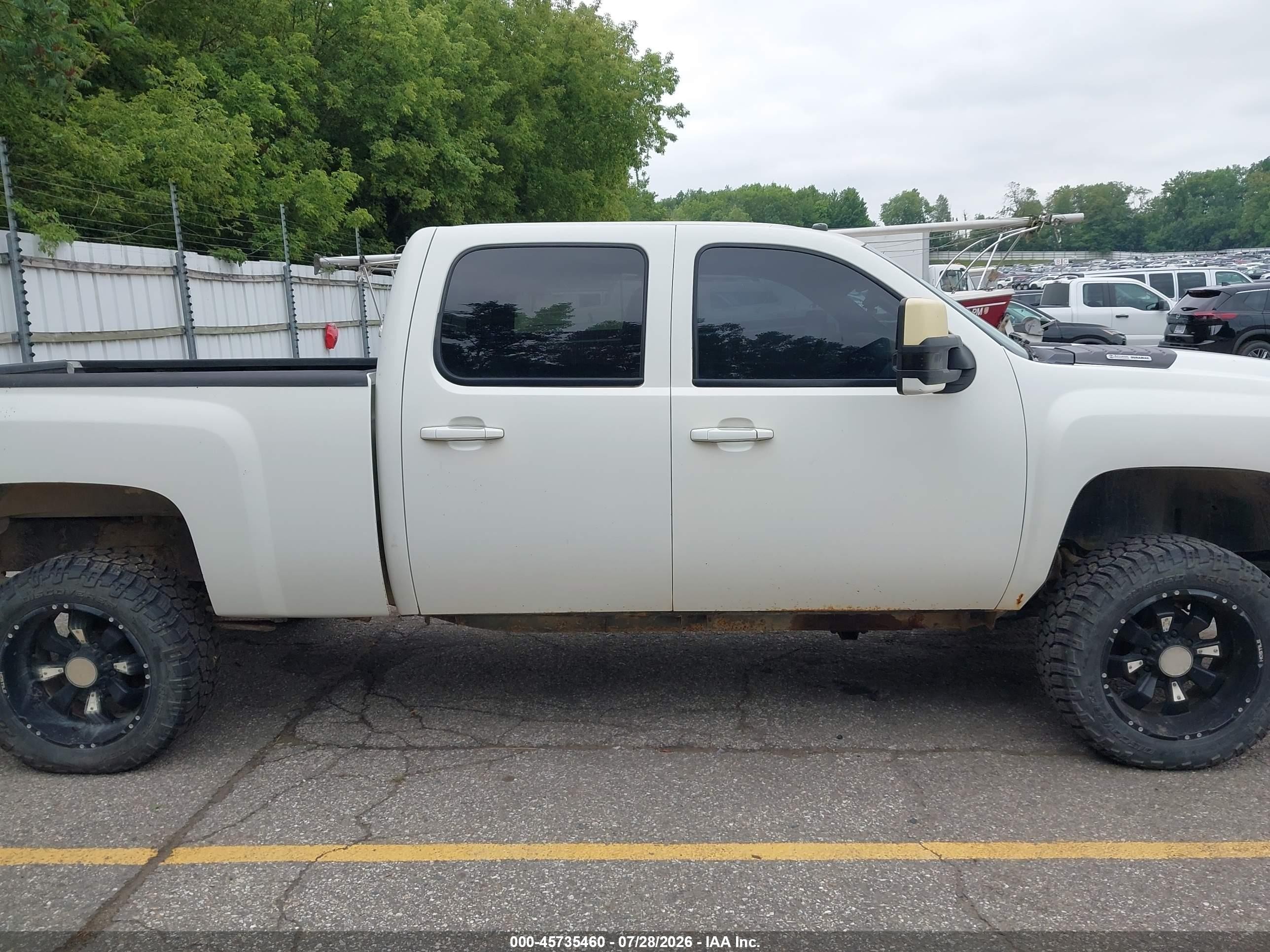 2007 Chevrolet Silverado 2500hd Ltz White vin: 1GCHK23677F560419