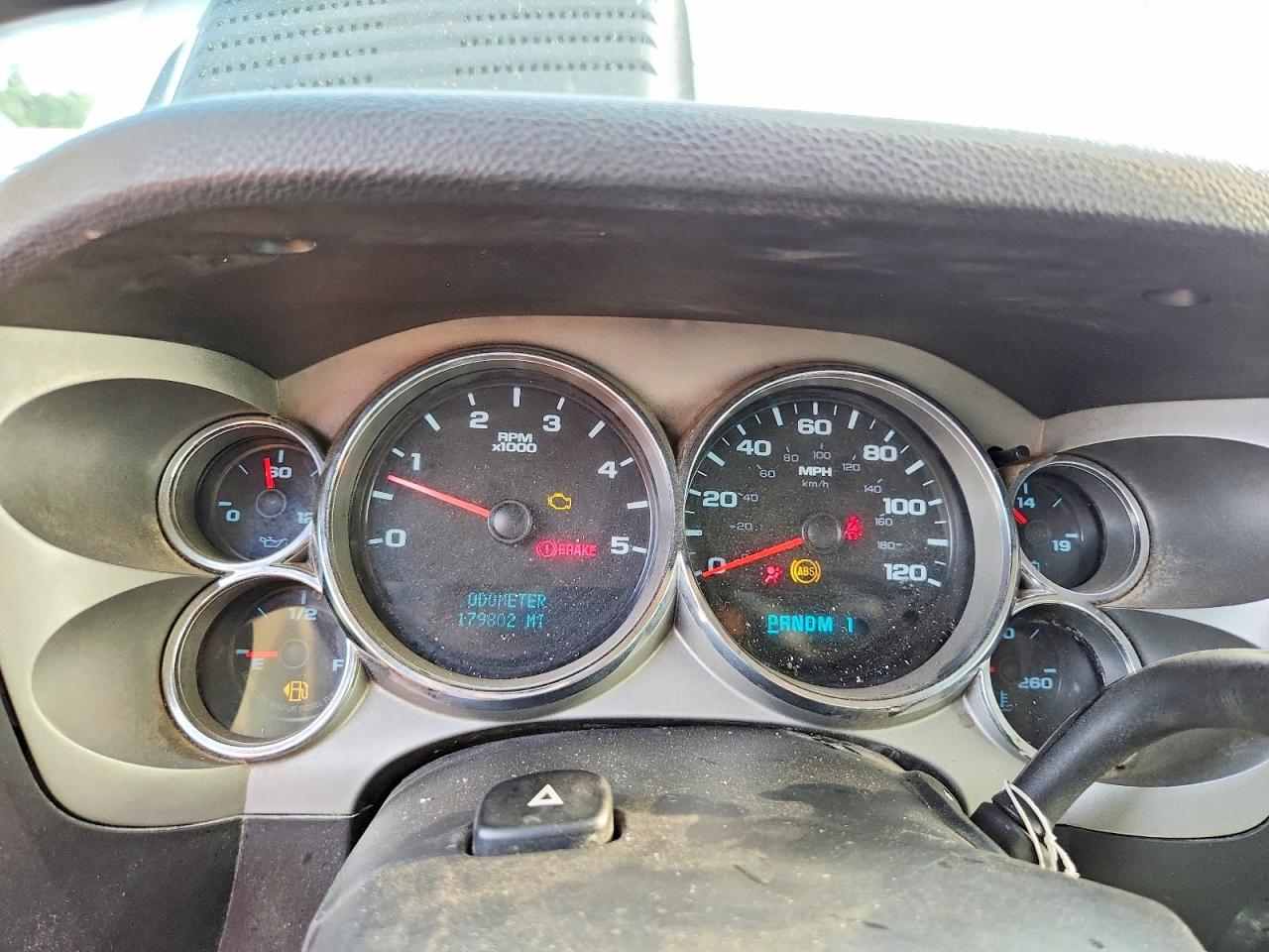 2008 Chevrolet Silverado K2500 Heavy Duty White vin: 1GCHK23678F108729