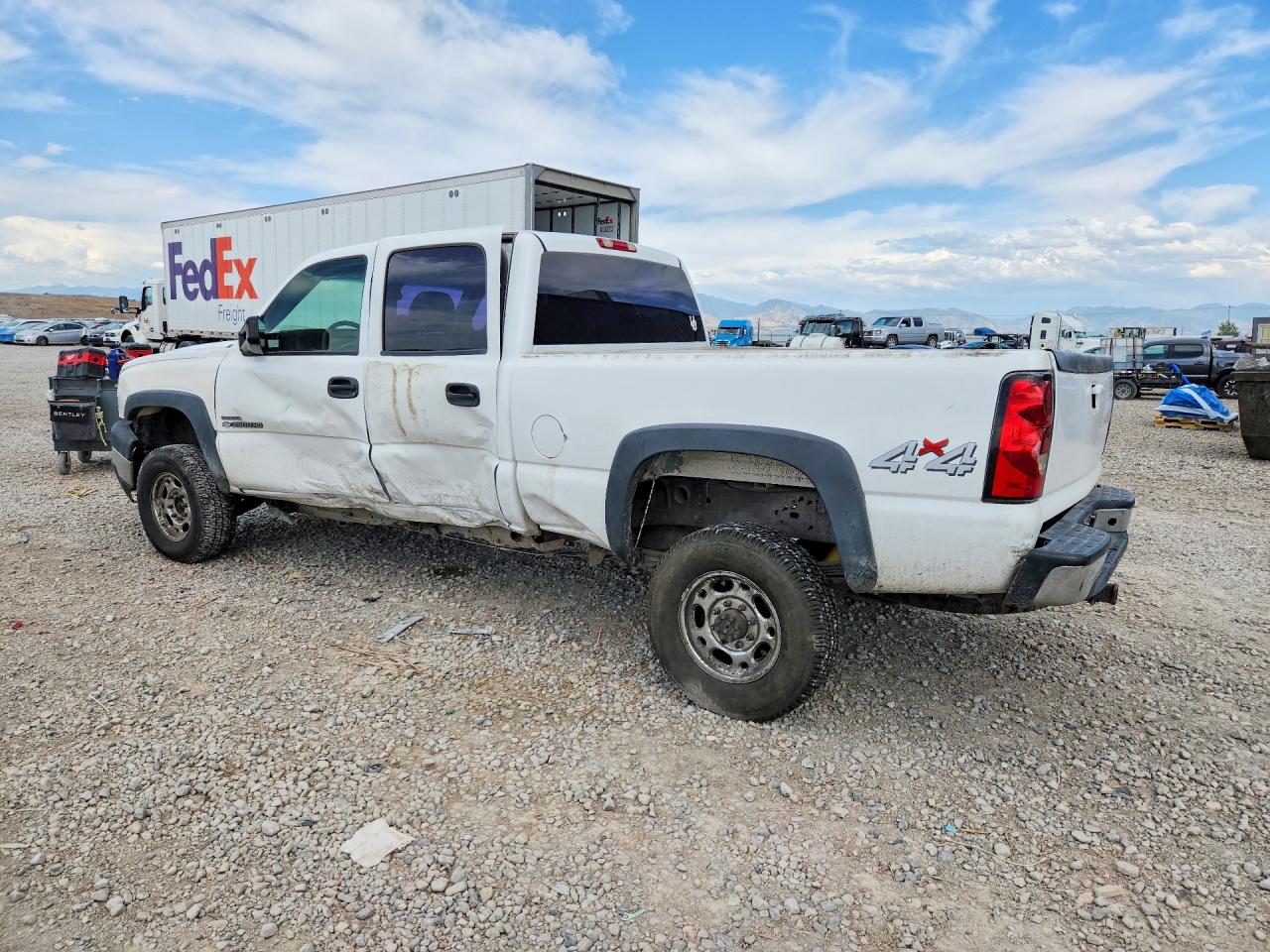 2007 Chevrolet Silverado K2500 Heavy Duty White vin: 1GCHK23D07F178022