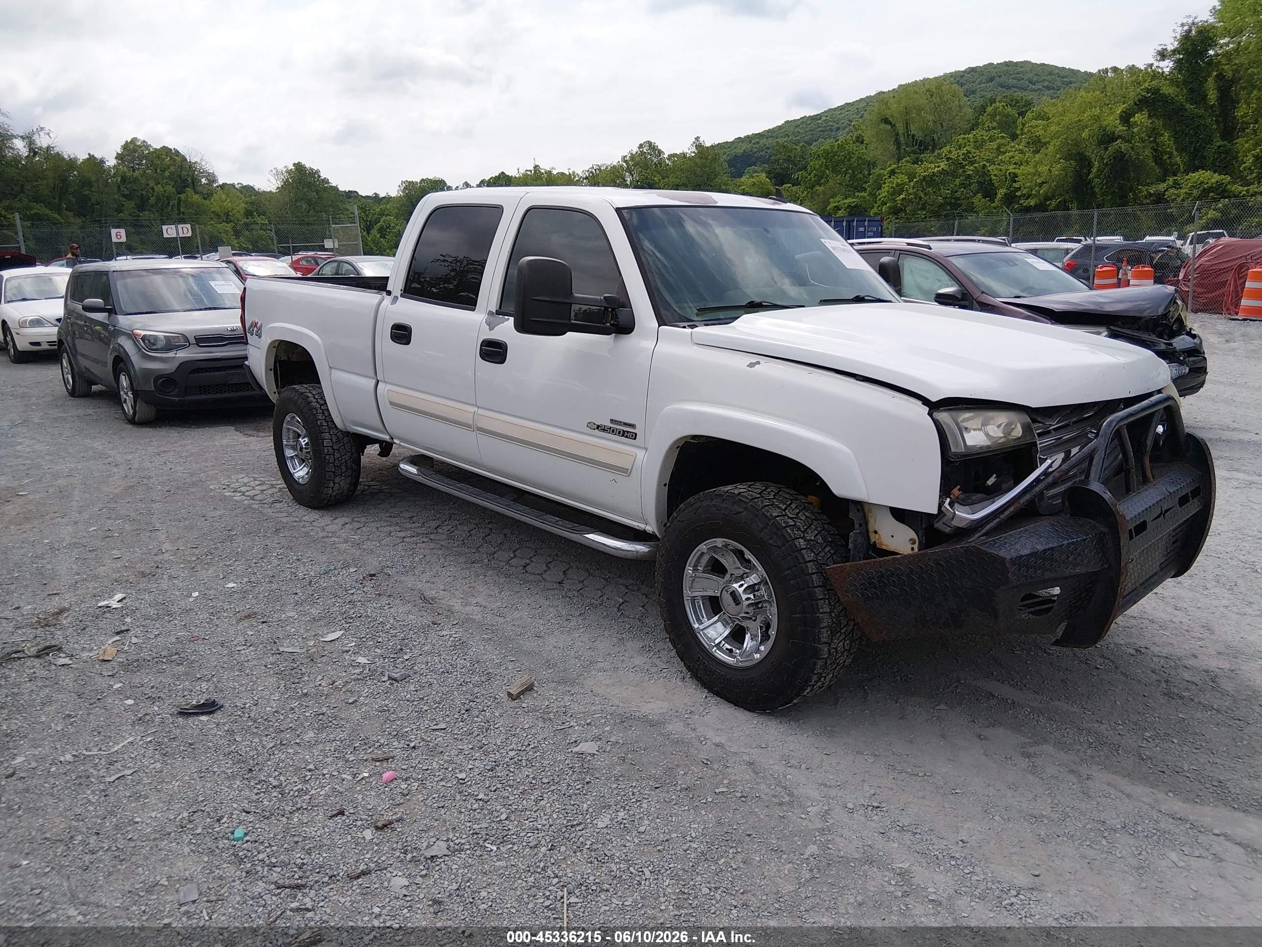 2006 Chevrolet Silverado 2500hd Lt3 White vin: 1GCHK23D26F143867