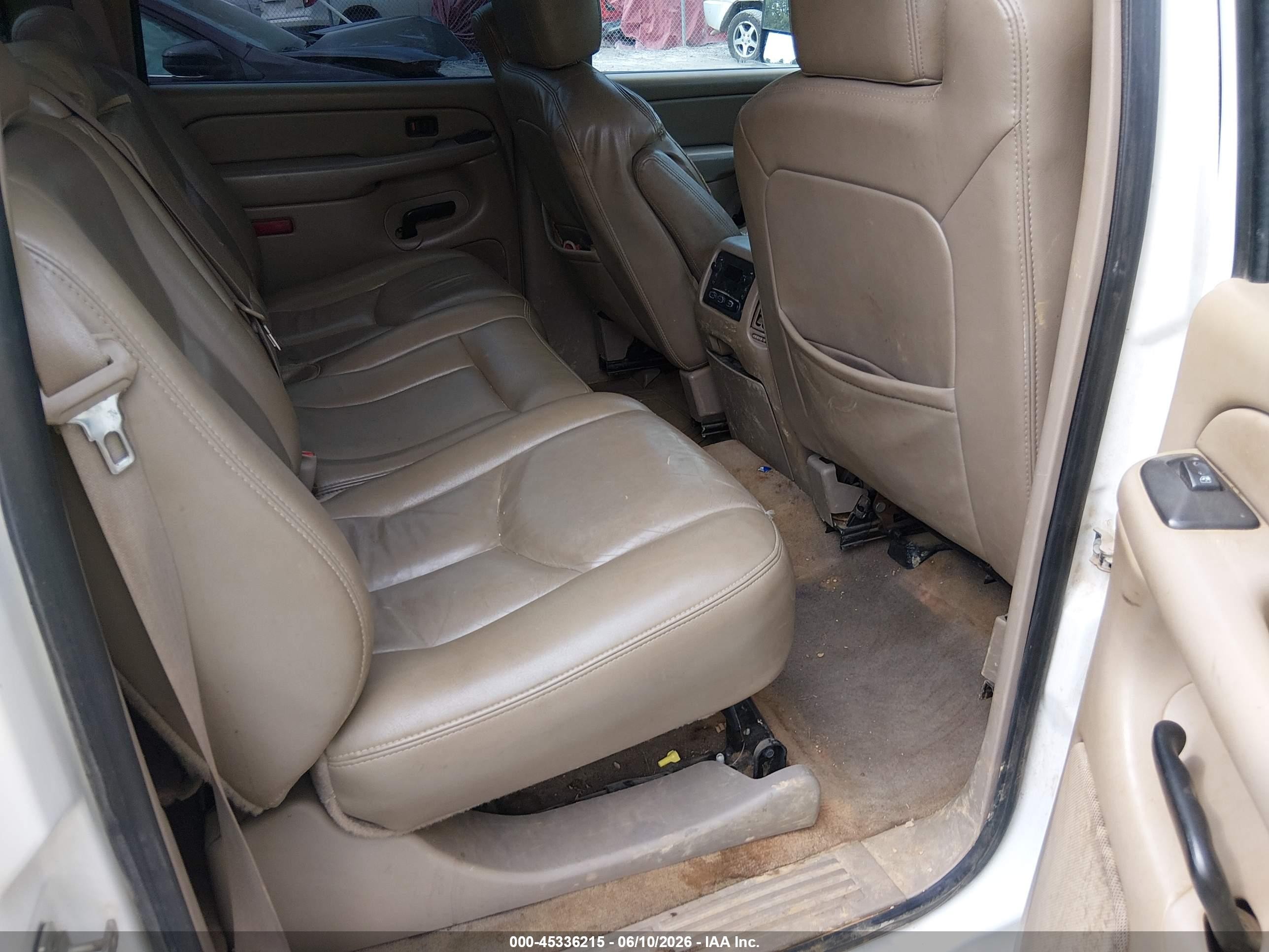 2006 Chevrolet Silverado 2500hd Lt3 White vin: 1GCHK23D26F143867