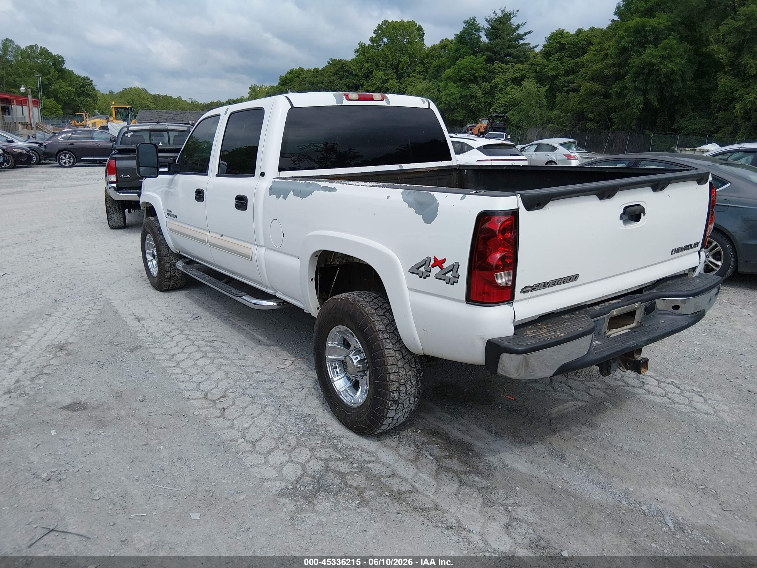 2006 Chevrolet Silverado 2500hd Lt3 White vin: 1GCHK23D26F143867