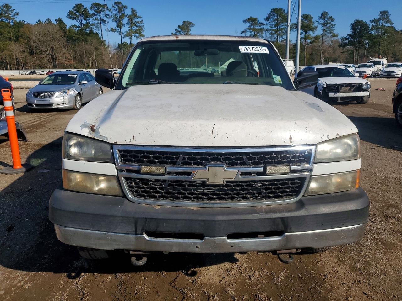 2006 Chevrolet Silverado K2500 Heavy Duty Белый vin: 1GCHK23D56F148268