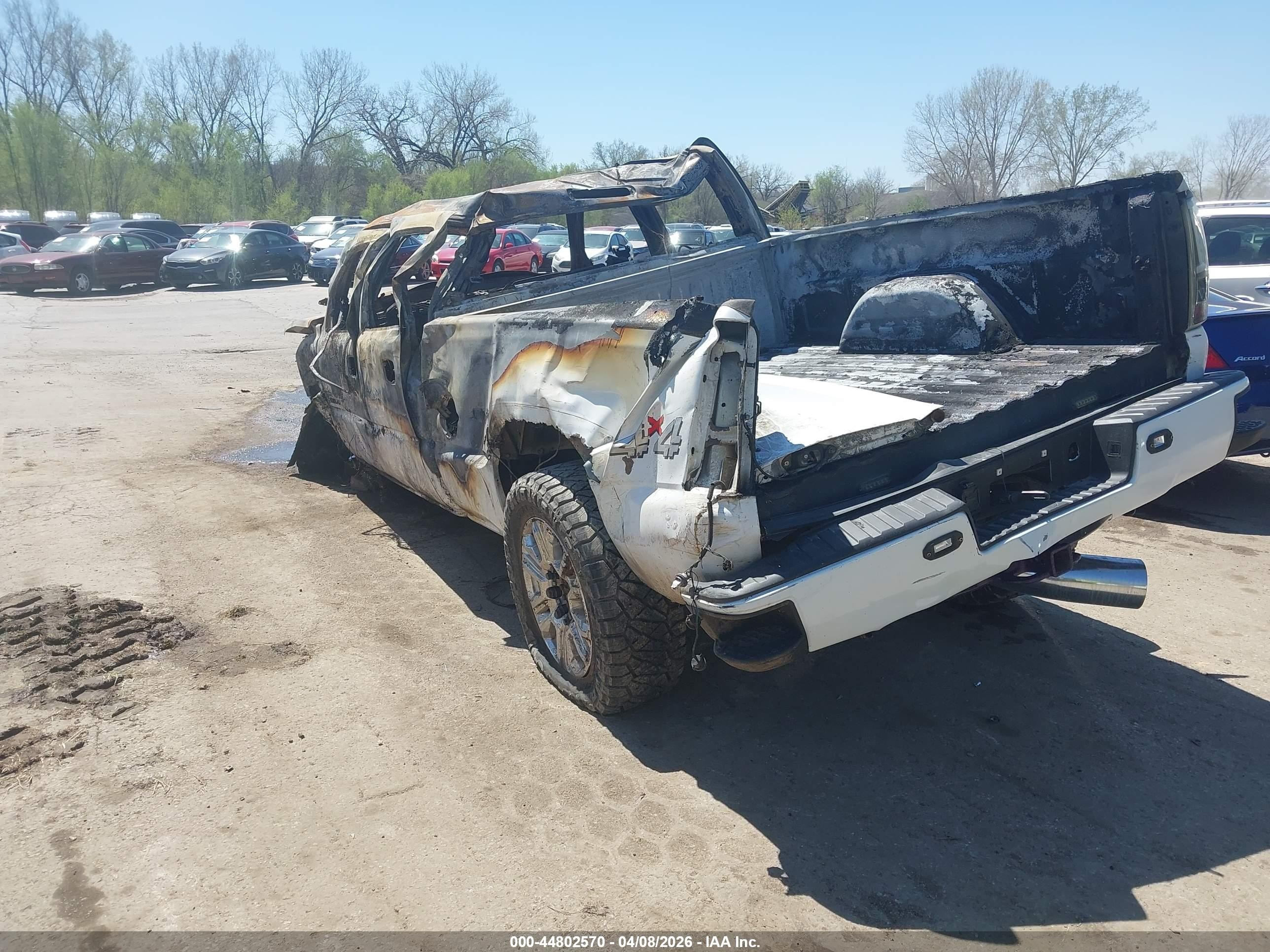 2006 Chevrolet Silverado 2500hd Lt3 Белый vin: 1GCHK23D56F241288