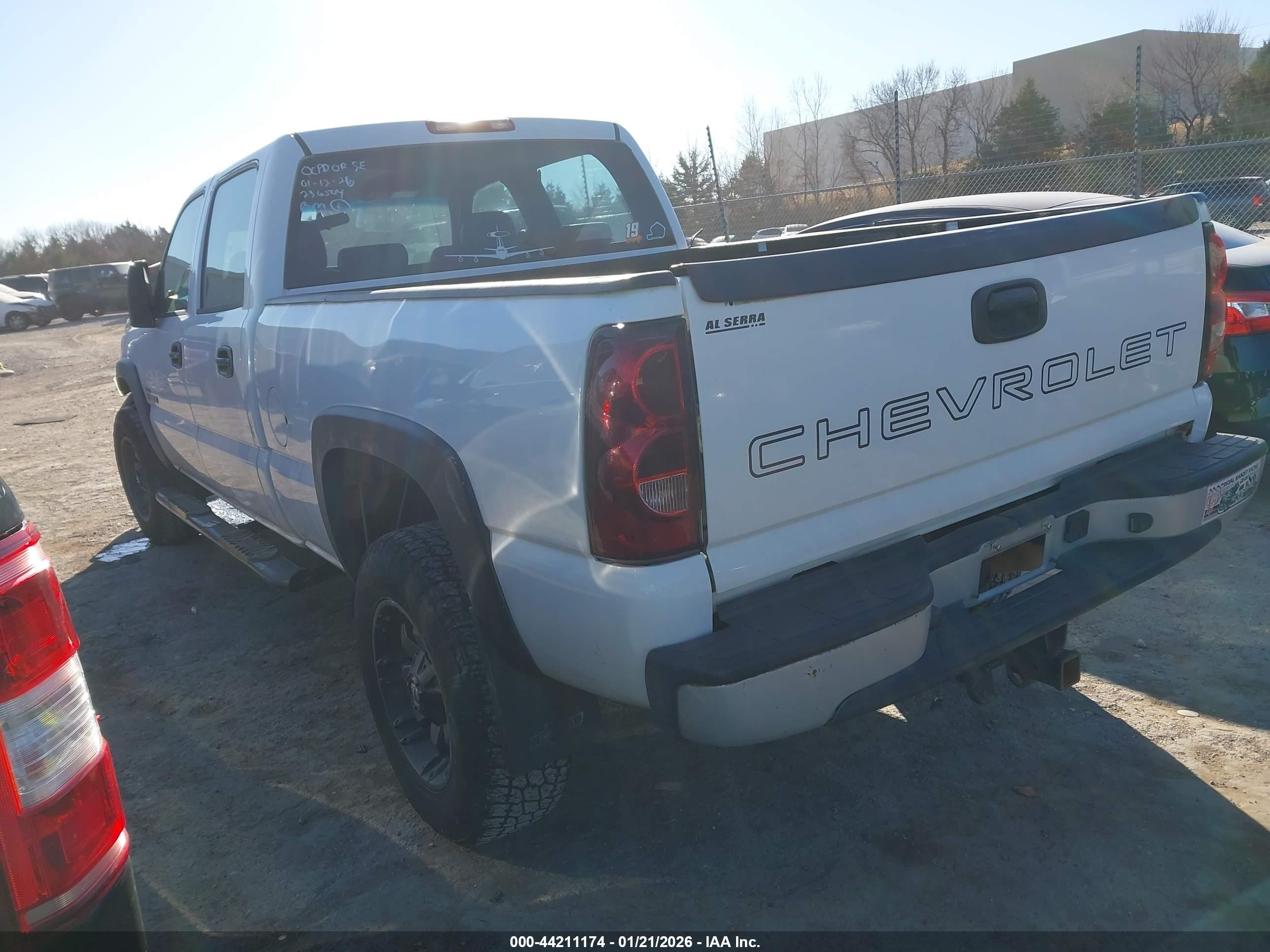 2006 Chevrolet Silverado 2500hd Work Truck White vin: 1GCHK23D66F170442