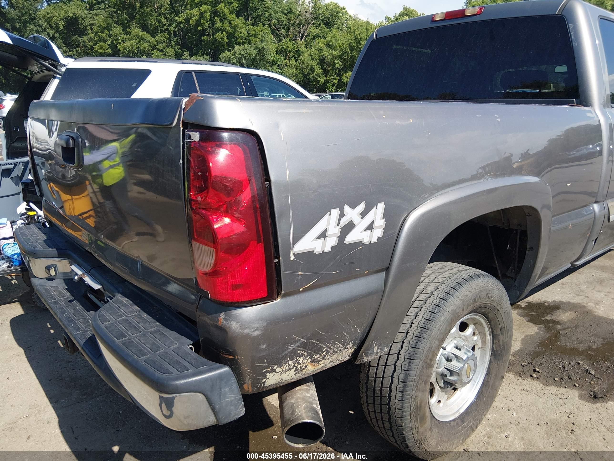 2006 Chevrolet Silverado 2500hd Lt1 Tan vin: 1GCHK23D66F249514