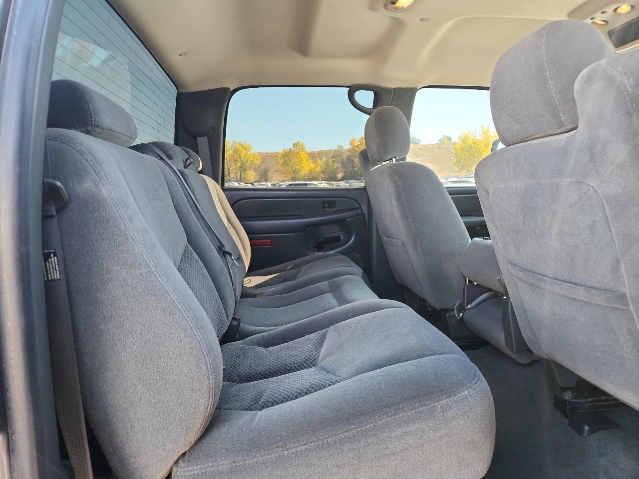 2007 Chevrolet Silverado K2500 Heavy Duty Tan vin: 1GCHK23D67F107181