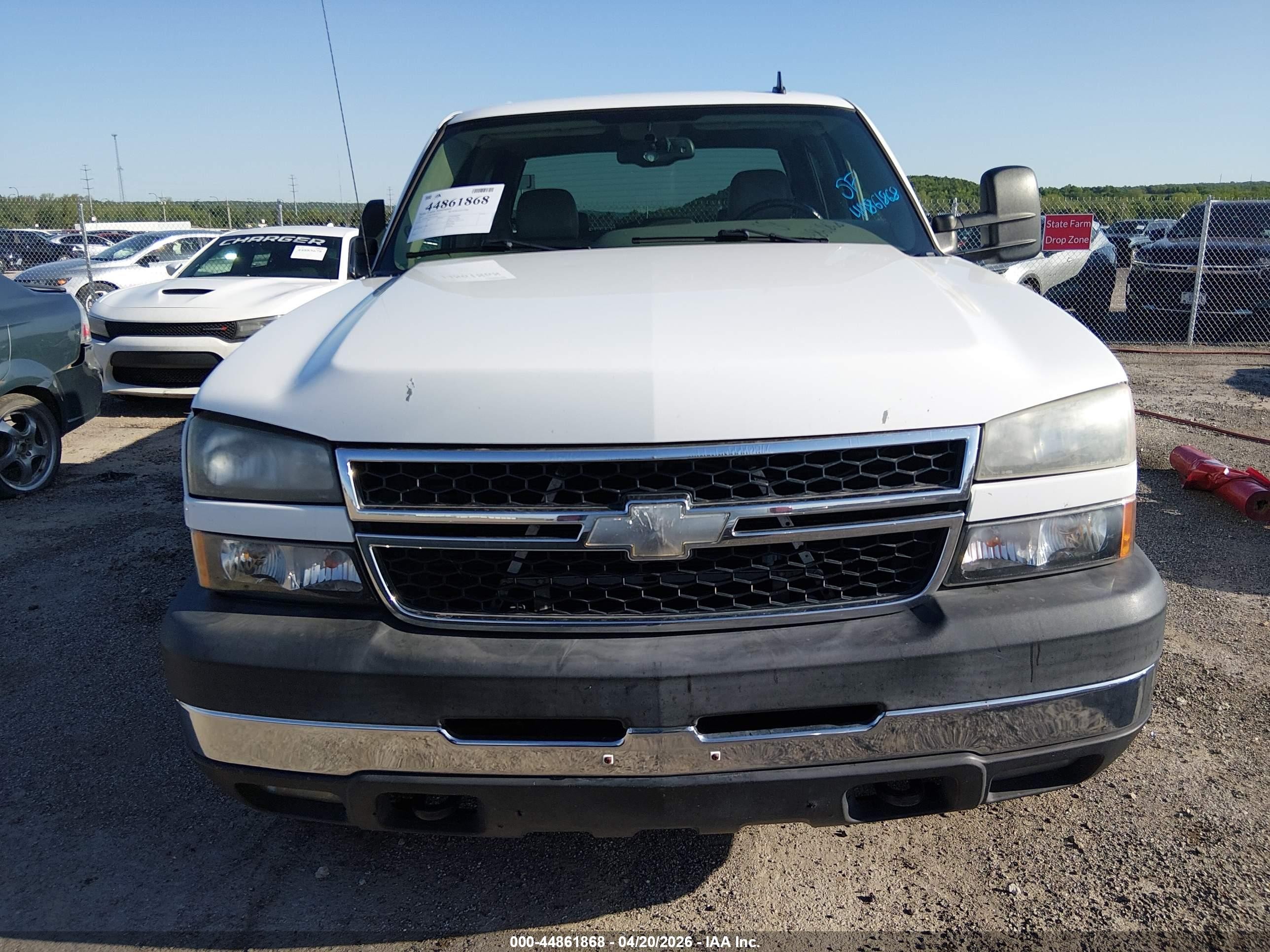 2007 Chevrolet Silverado 2500hd Classic Lt3 White vin: 1GCHK23D67F123087