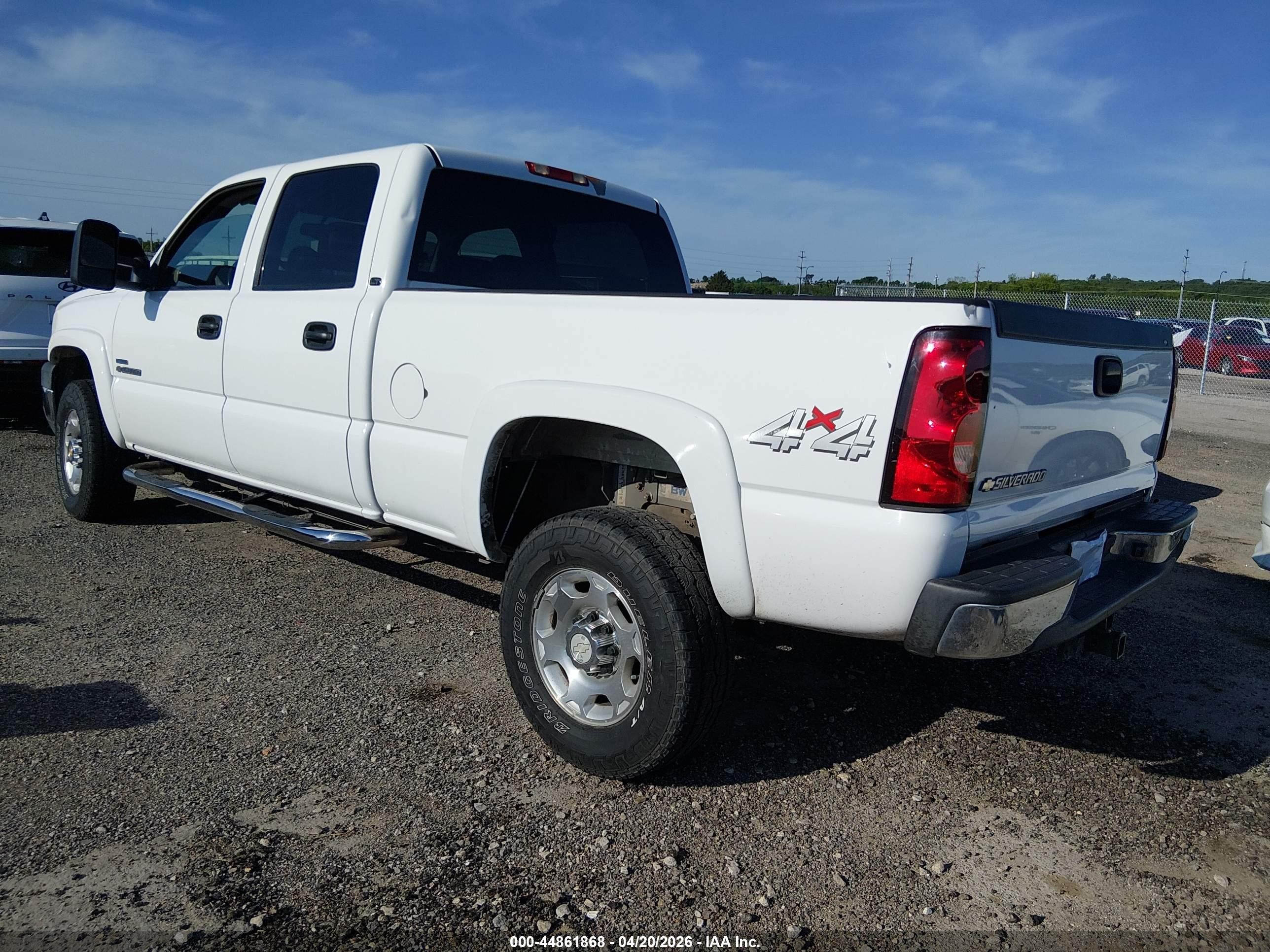 2007 Chevrolet Silverado 2500hd Classic Lt3 White vin: 1GCHK23D67F123087