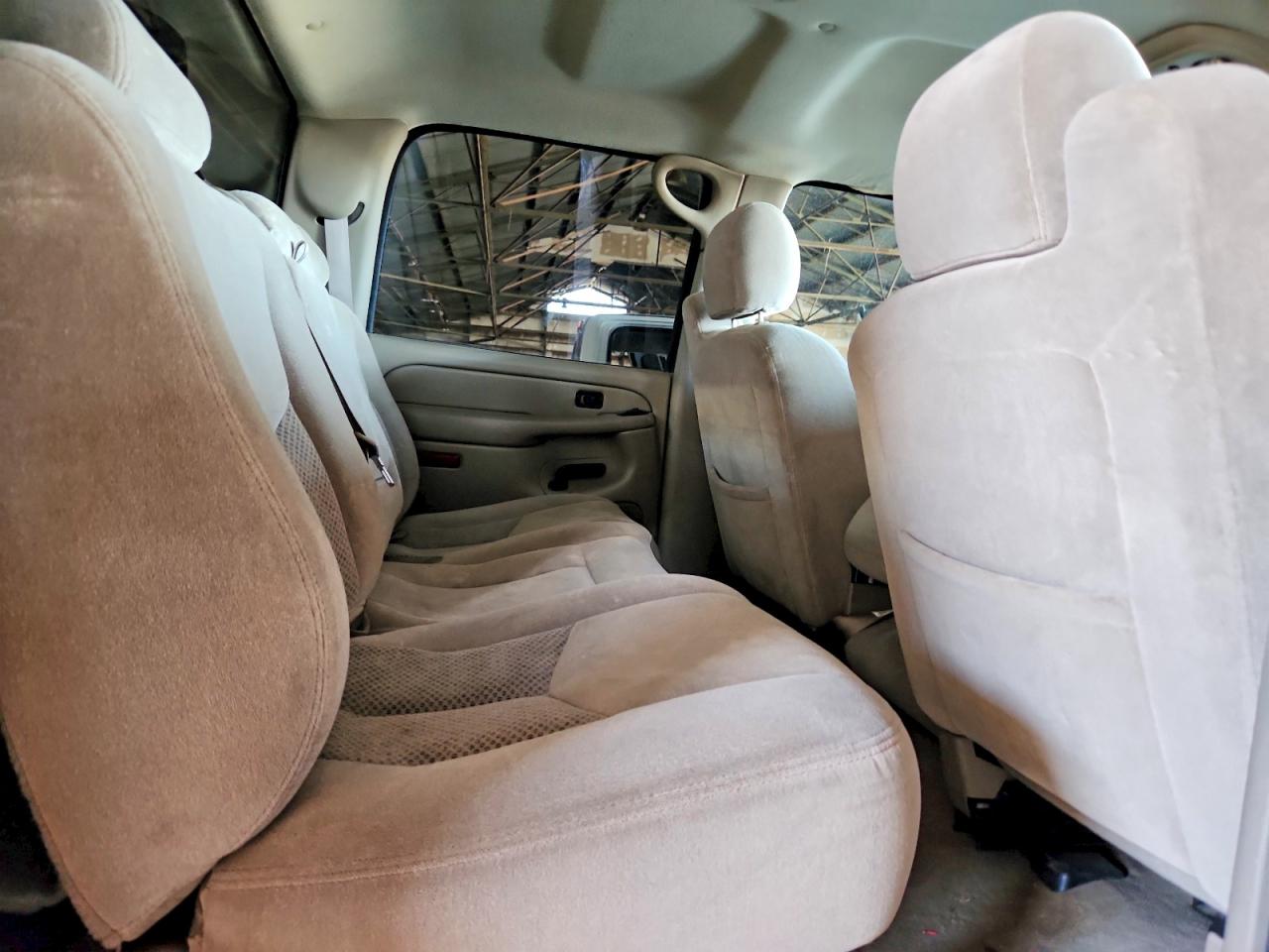 2007 Chevrolet Silverado K2500 Heavy Duty White vin: 1GCHK23D67F168370