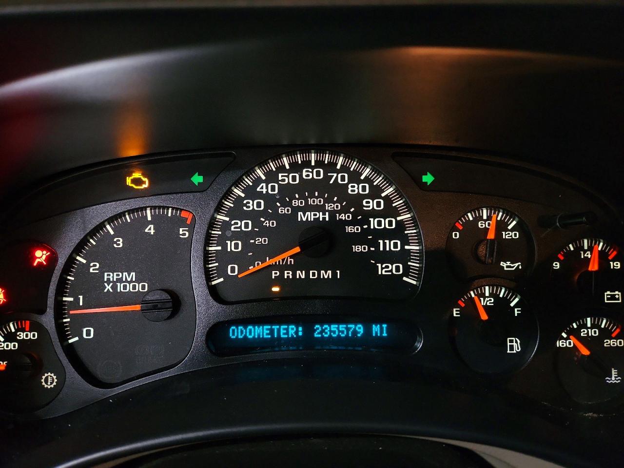 2006 Chevrolet Silverado K2500 Heavy Duty White vin: 1GCHK23D76F144075