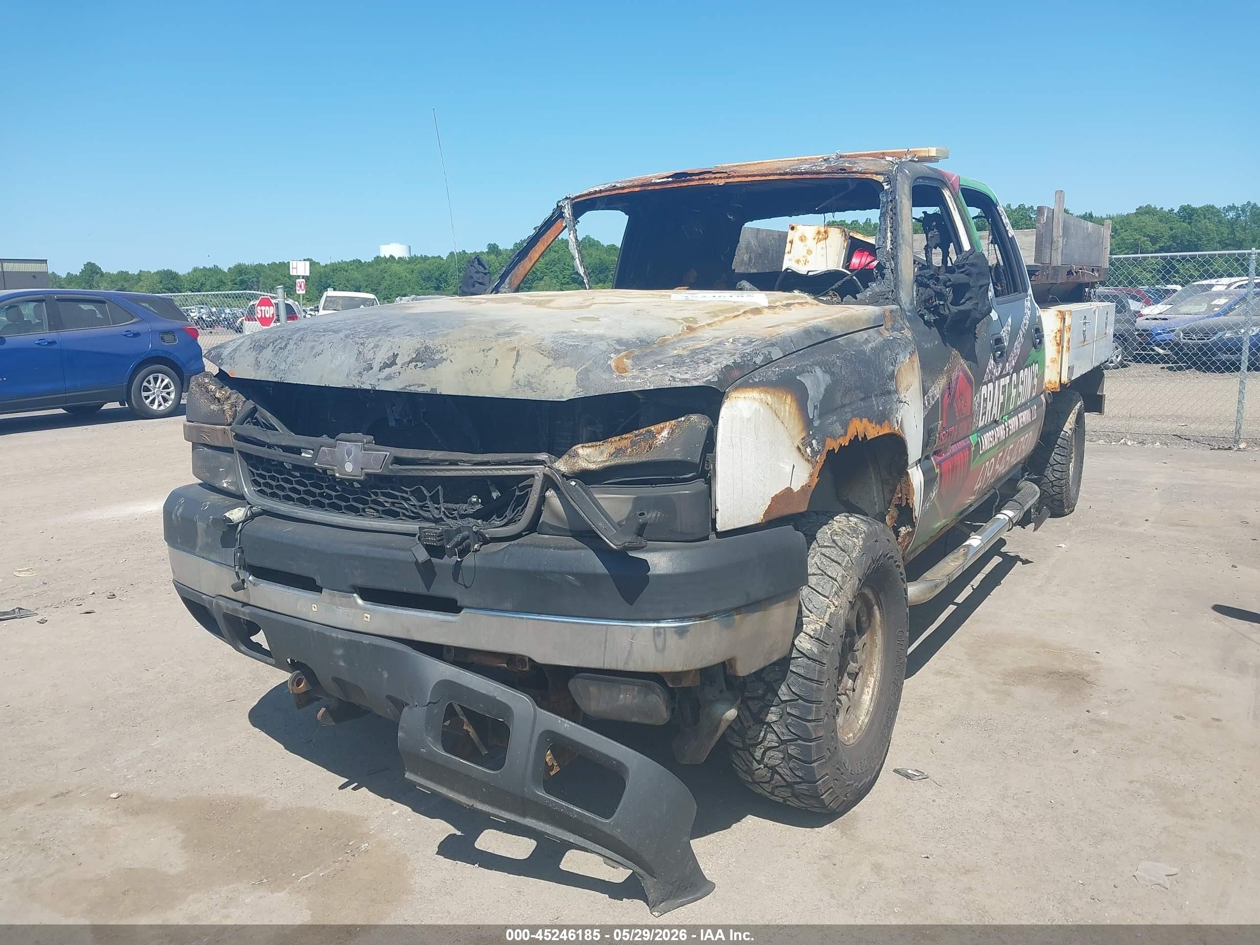 2006 Chevrolet Silverado 2500hd Lt3 White vin: 1GCHK23D76F163810