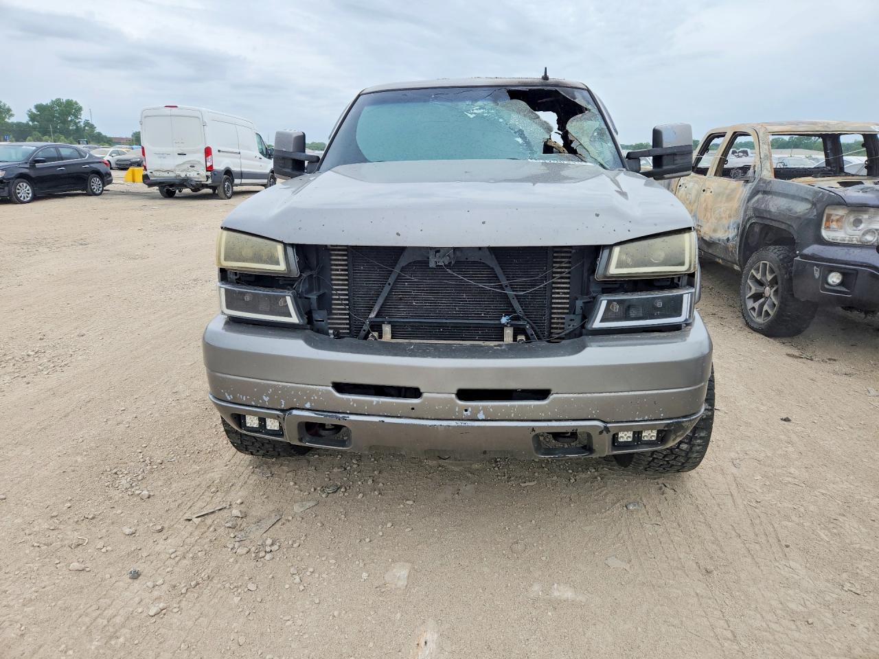 2006 Chevrolet Silverado K2500 Heavy Duty Желто-коричневый vin: 1GCHK23D96F150976