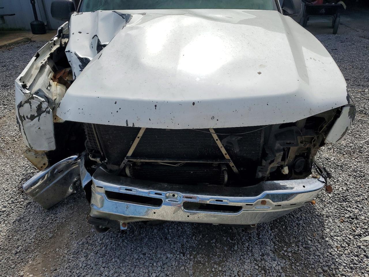2007 Chevrolet Silverado K2500 Heavy Duty White vin: 1GCHK23DX7F188833