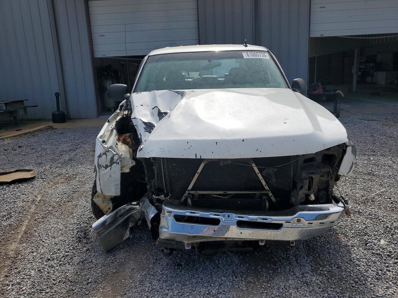 2007 Chevrolet Silverado K2500 Heavy Duty White vin: 1GCHK23DX7F188833