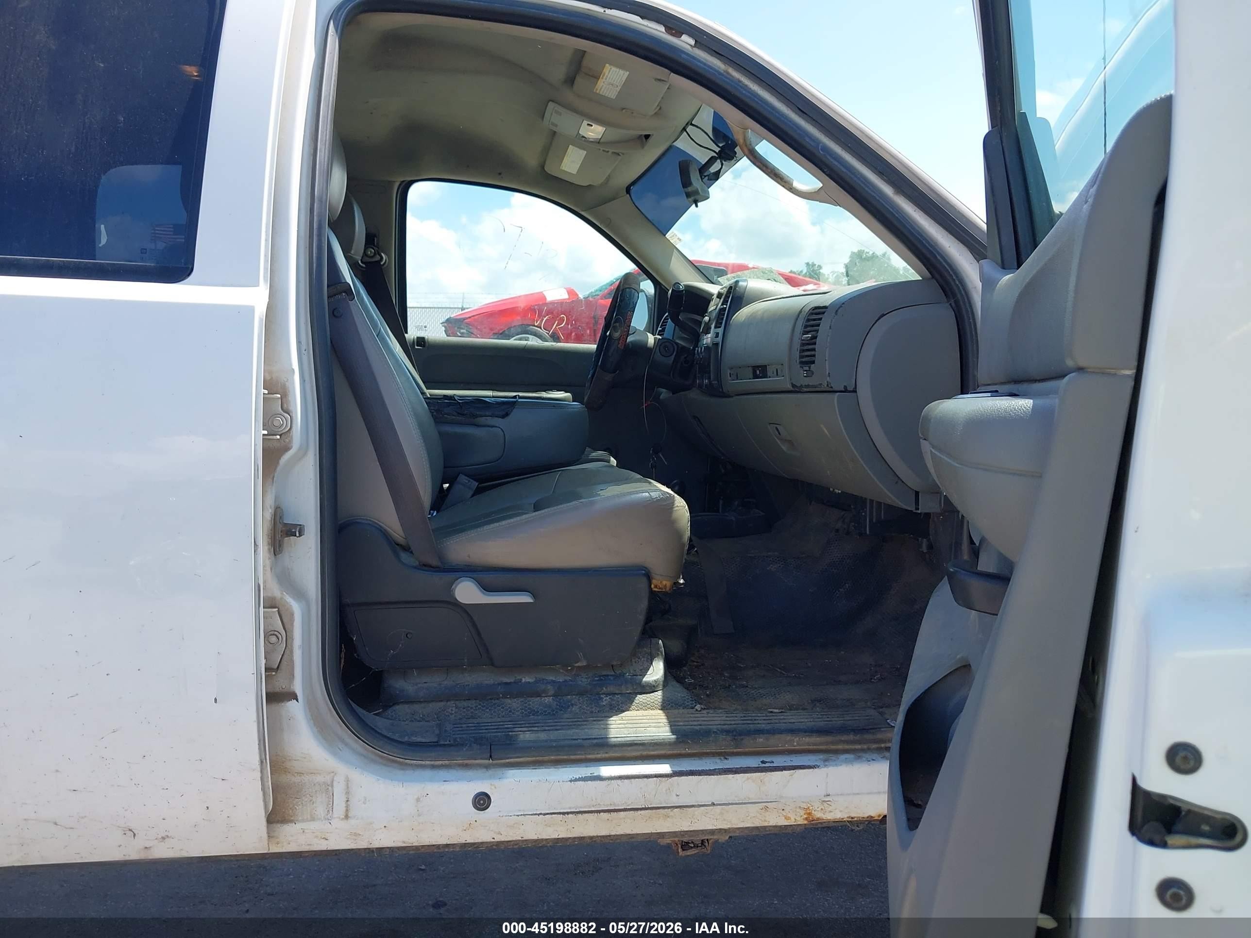 2007 Chevrolet Silverado 2500hd Work Truck White vin: 1GCHK23K07F525475