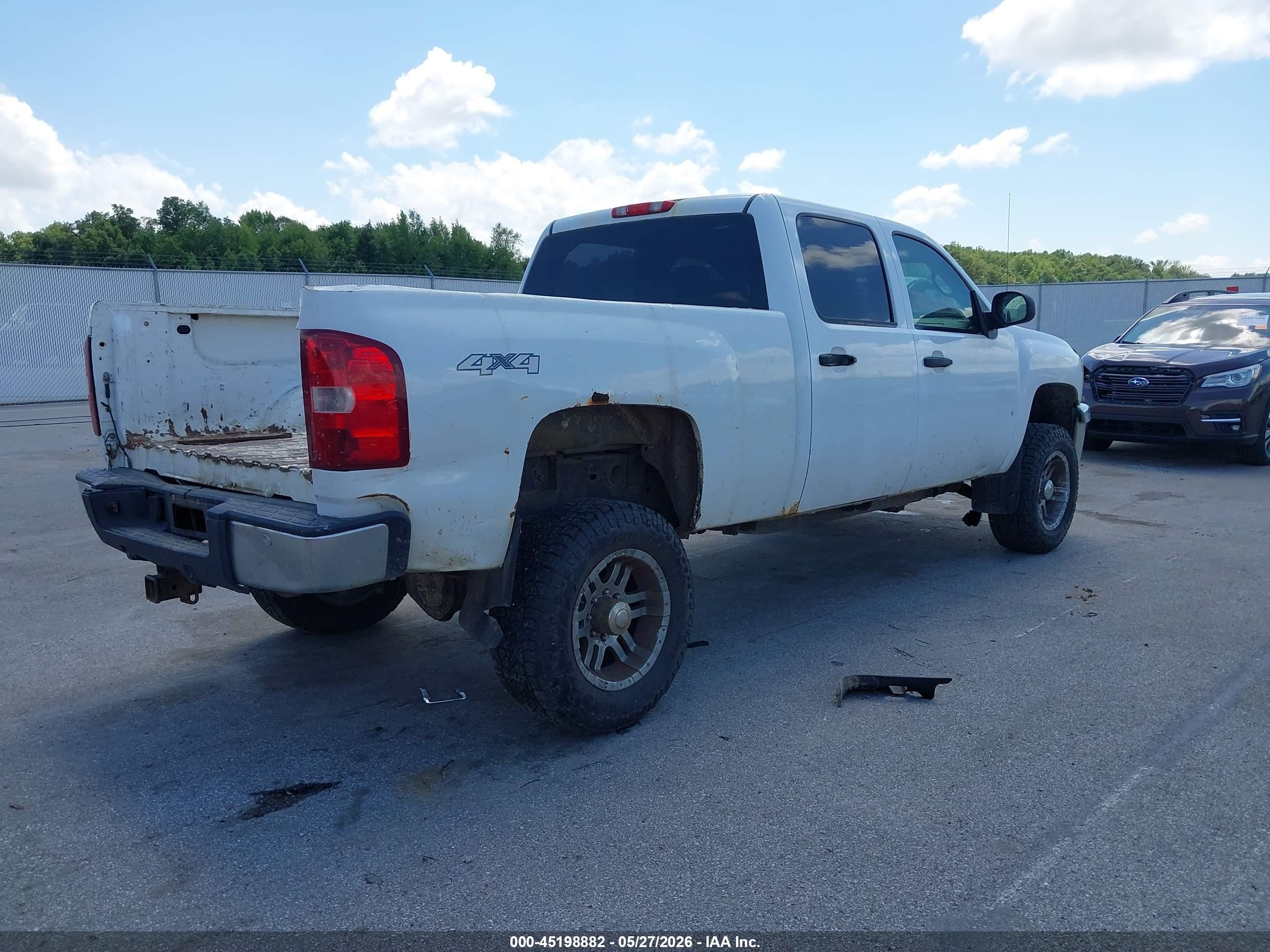 2007 Chevrolet Silverado 2500hd Work Truck White vin: 1GCHK23K07F525475