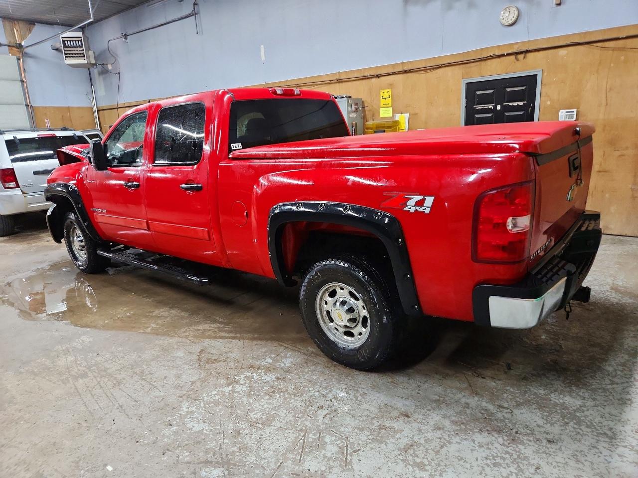 2007 Chevrolet Silverado K2500 Heavy Duty Red vin: 1GCHK23K47F511305