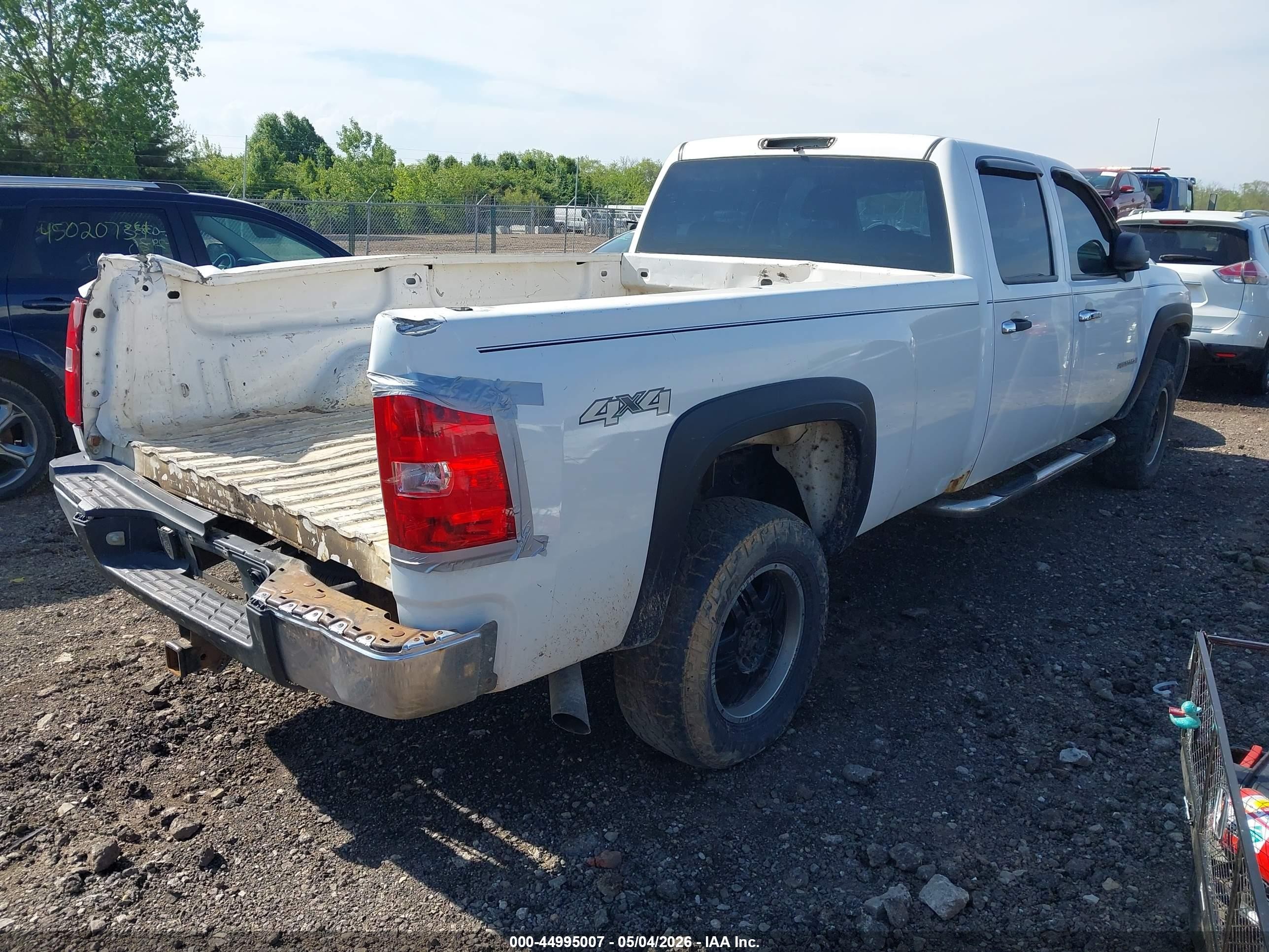 2008 Chevrolet Silverado 2500hd Work Truck White vin: 1GCHK23K58F140821
