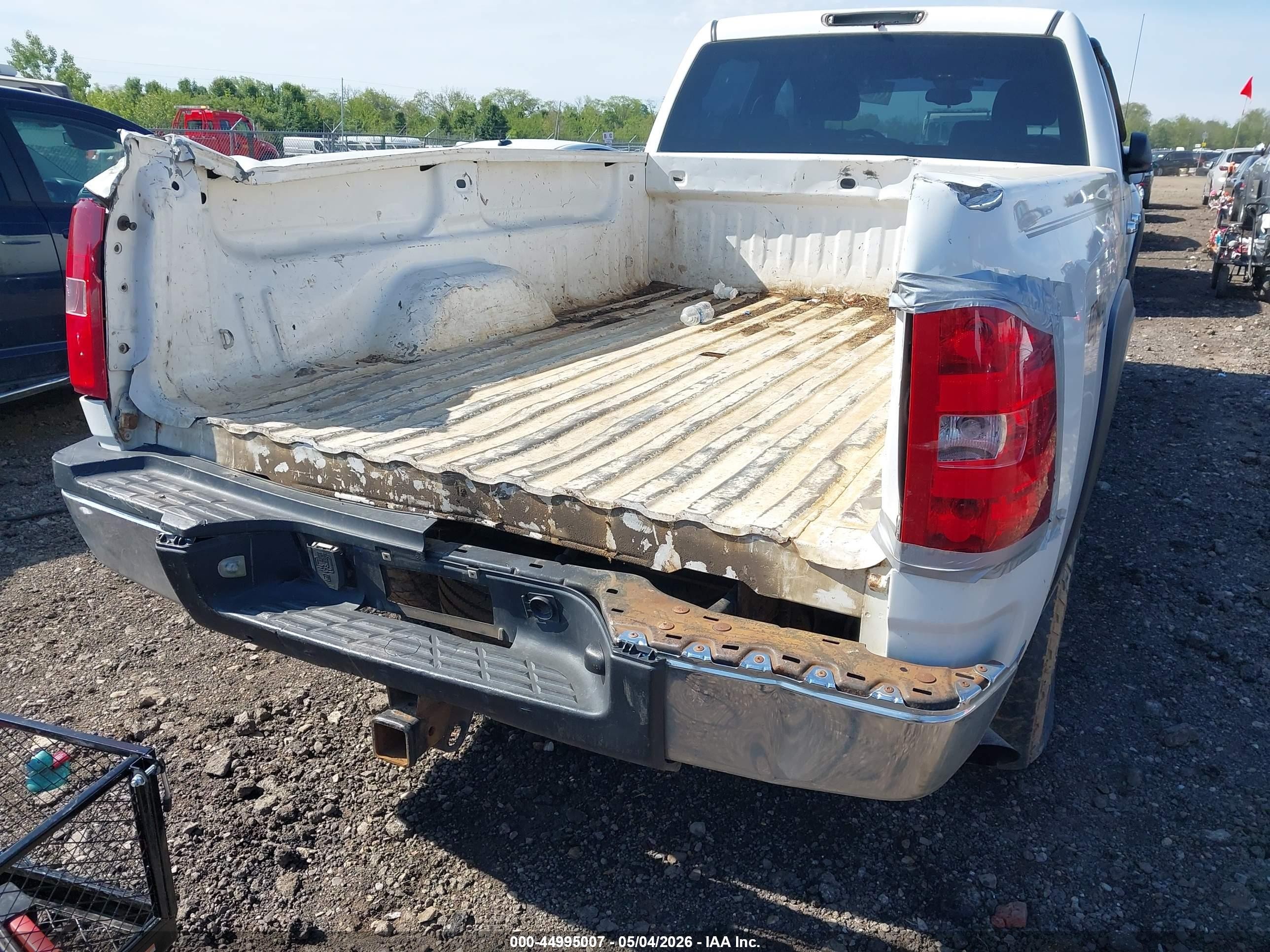 2008 Chevrolet Silverado 2500hd Work Truck White vin: 1GCHK23K58F140821