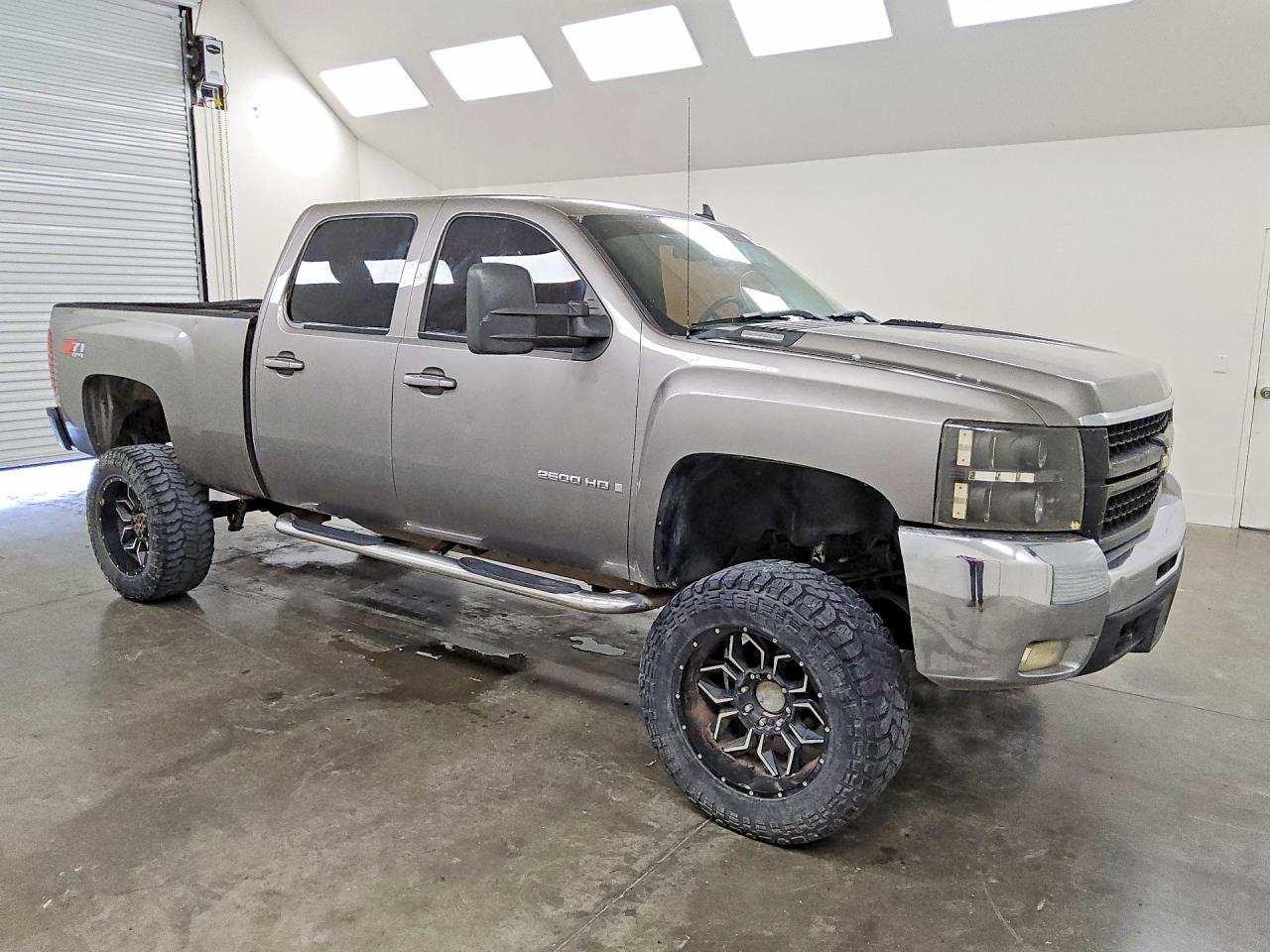 2008 Chevrolet Silverado K2500 Heavy Duty Gray vin: 1GCHK23K98F104209