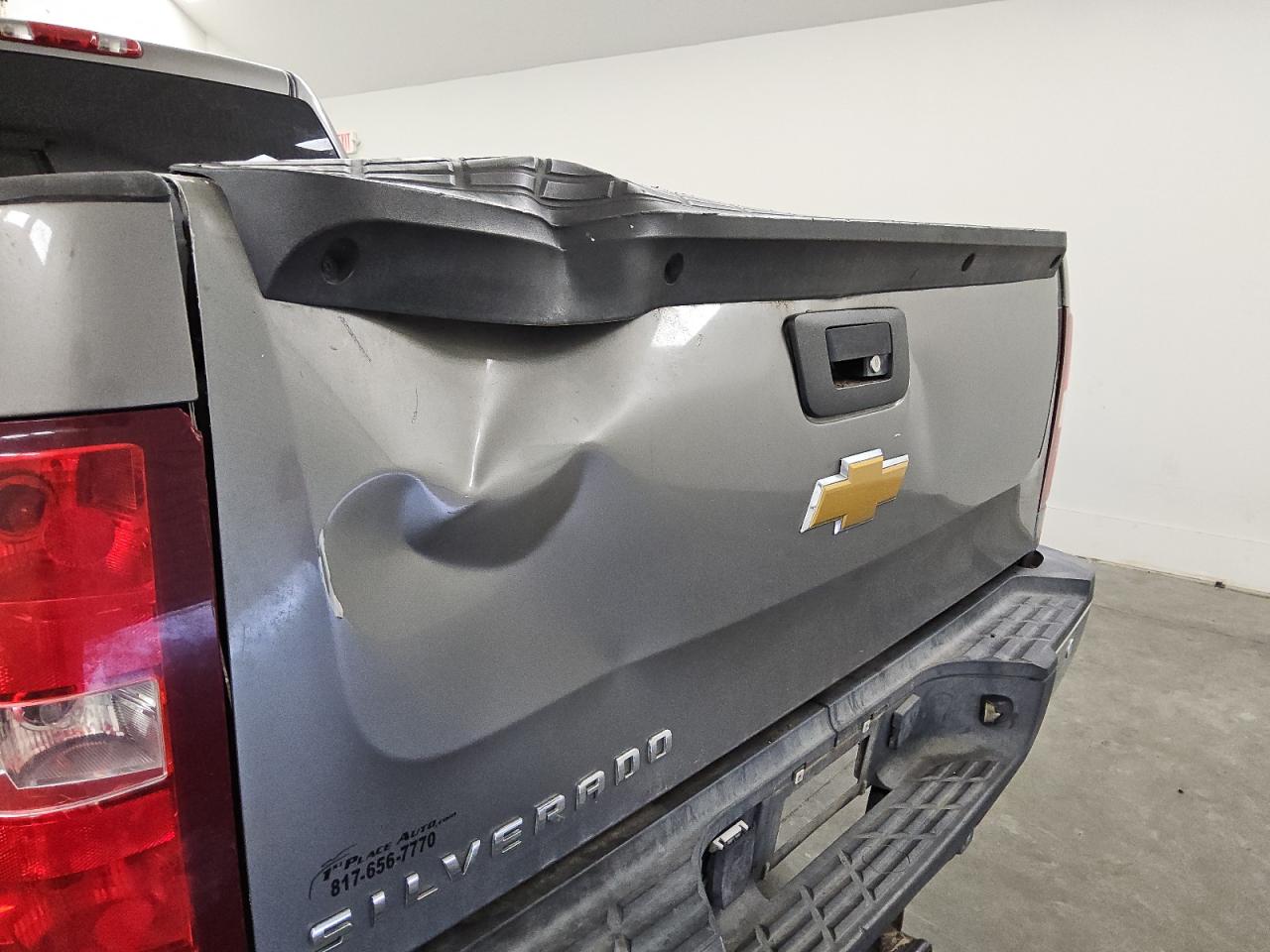 2008 Chevrolet Silverado K2500 Heavy Duty Gray vin: 1GCHK23K98F104209 Damage: Tailgate, Severe Damage, Replacement Required