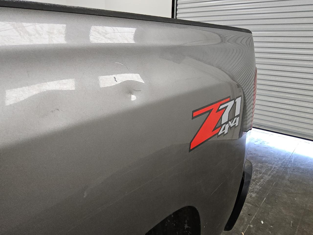 2008 Chevrolet Silverado K2500 Heavy Duty Gray vin: 1GCHK23K98F104209 Damage: Left Bed Side, Dent(S) W/ Paint Dmg, 3 To 4 Inches